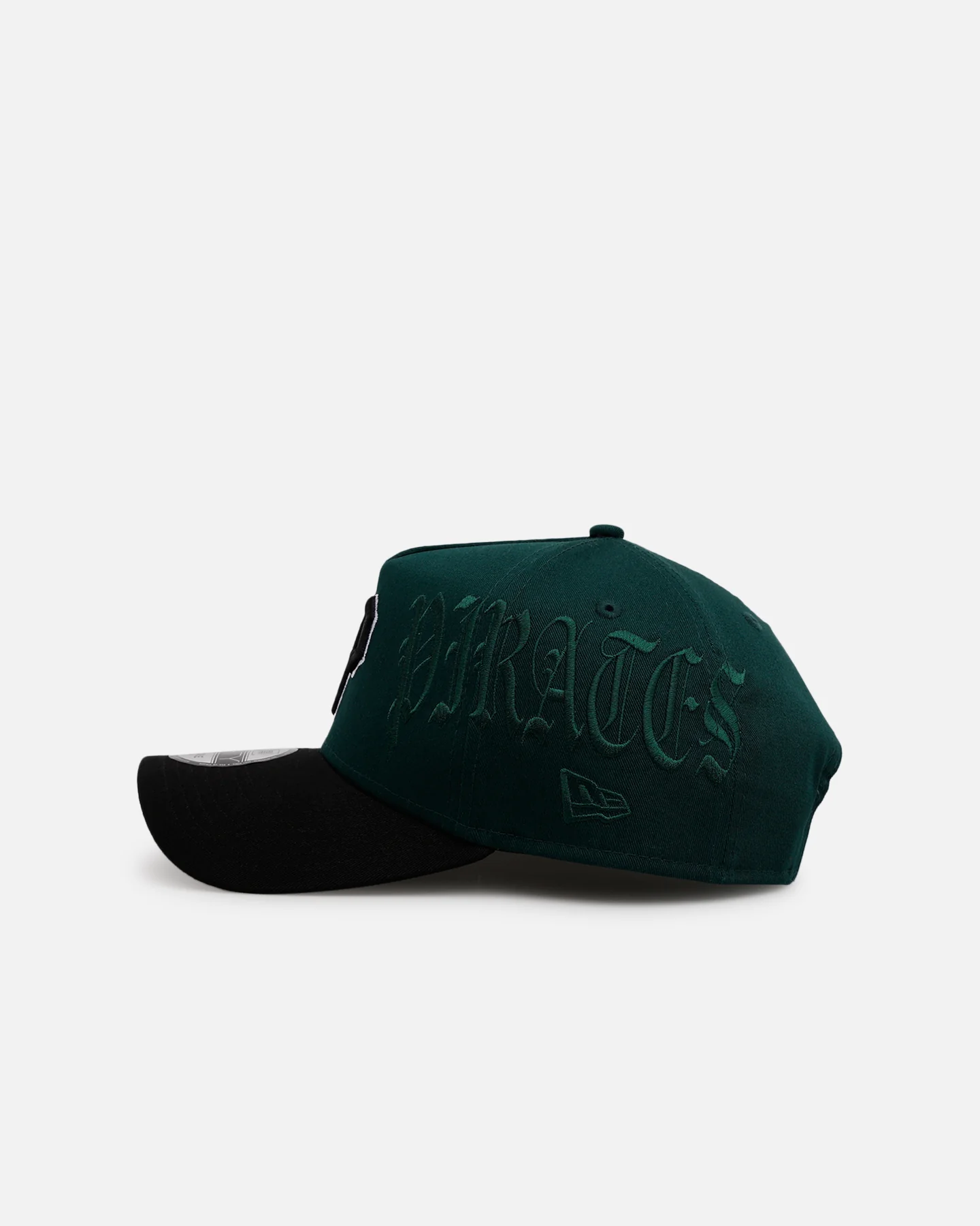 New Era Pittsburgh Pirates 'Gothic Script Two Tone' 9FORTY A-Frame Snapback Dark Green/Black - Image 4