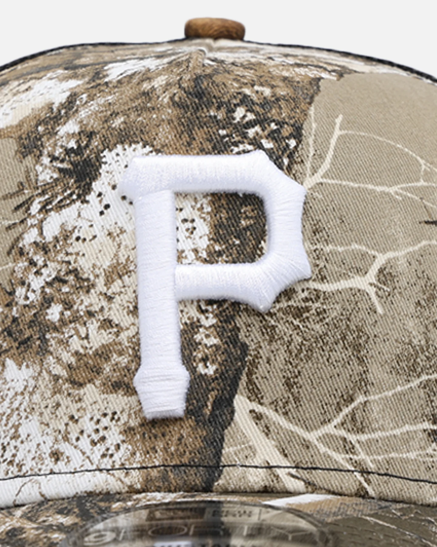 New Era Pittsburgh Pirates 'Real Tree' 9FORTY A-Frame Trucker Snapback Realtree Edge - Image 5