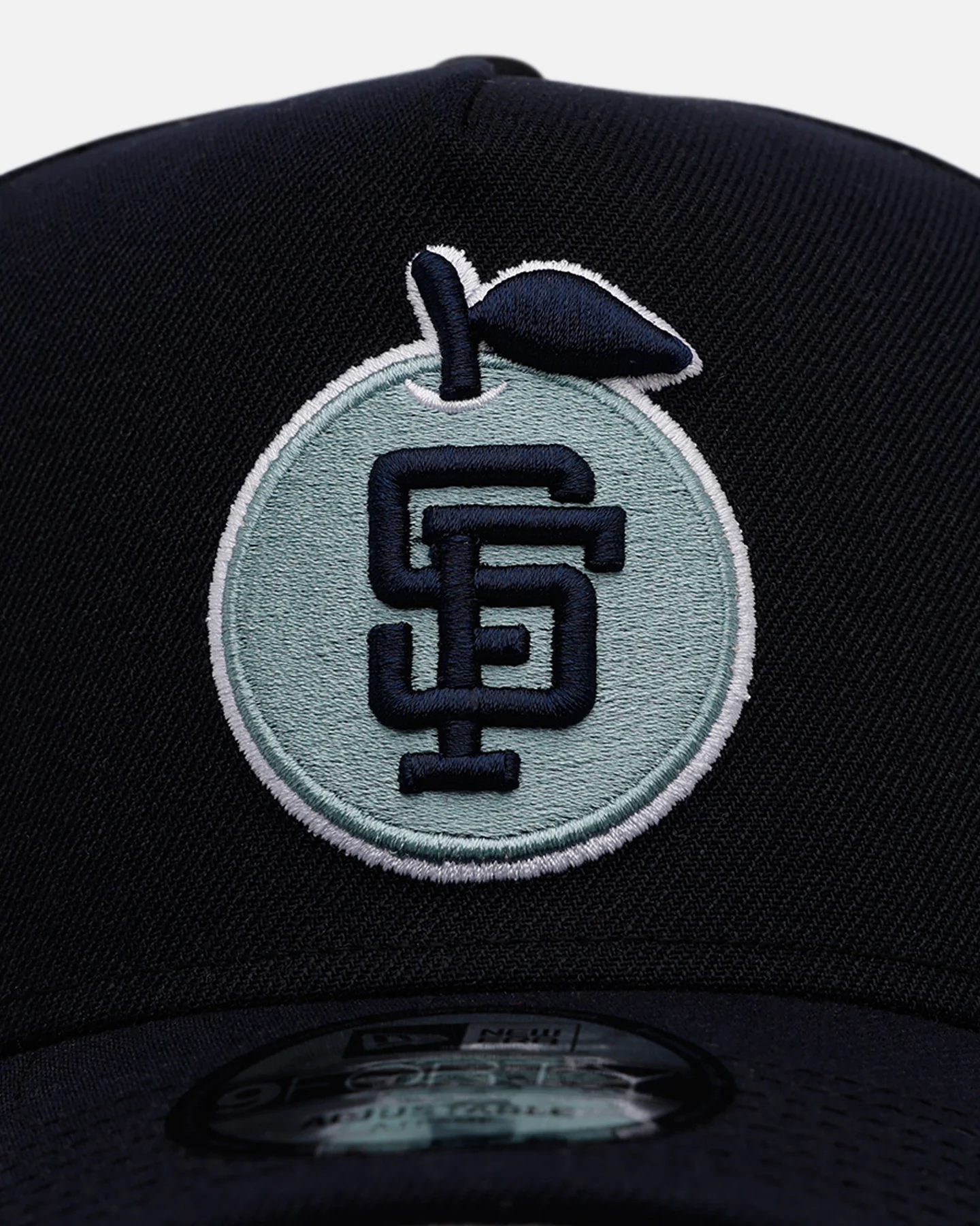 New Era San Francisco Giants 'Midnight Navy' 9FORTY A-Frame Snapback Midnight Navy - Image 5