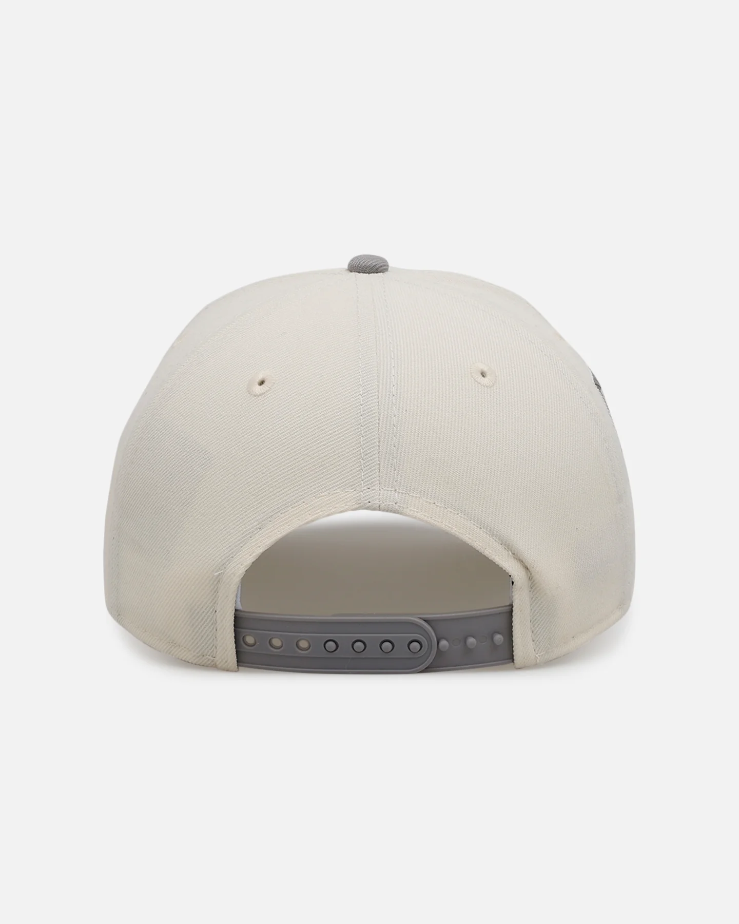 New Era San Francisco Giants 'Too Clean' 9FORTY A-Frame Snapback Chrome - Image 2