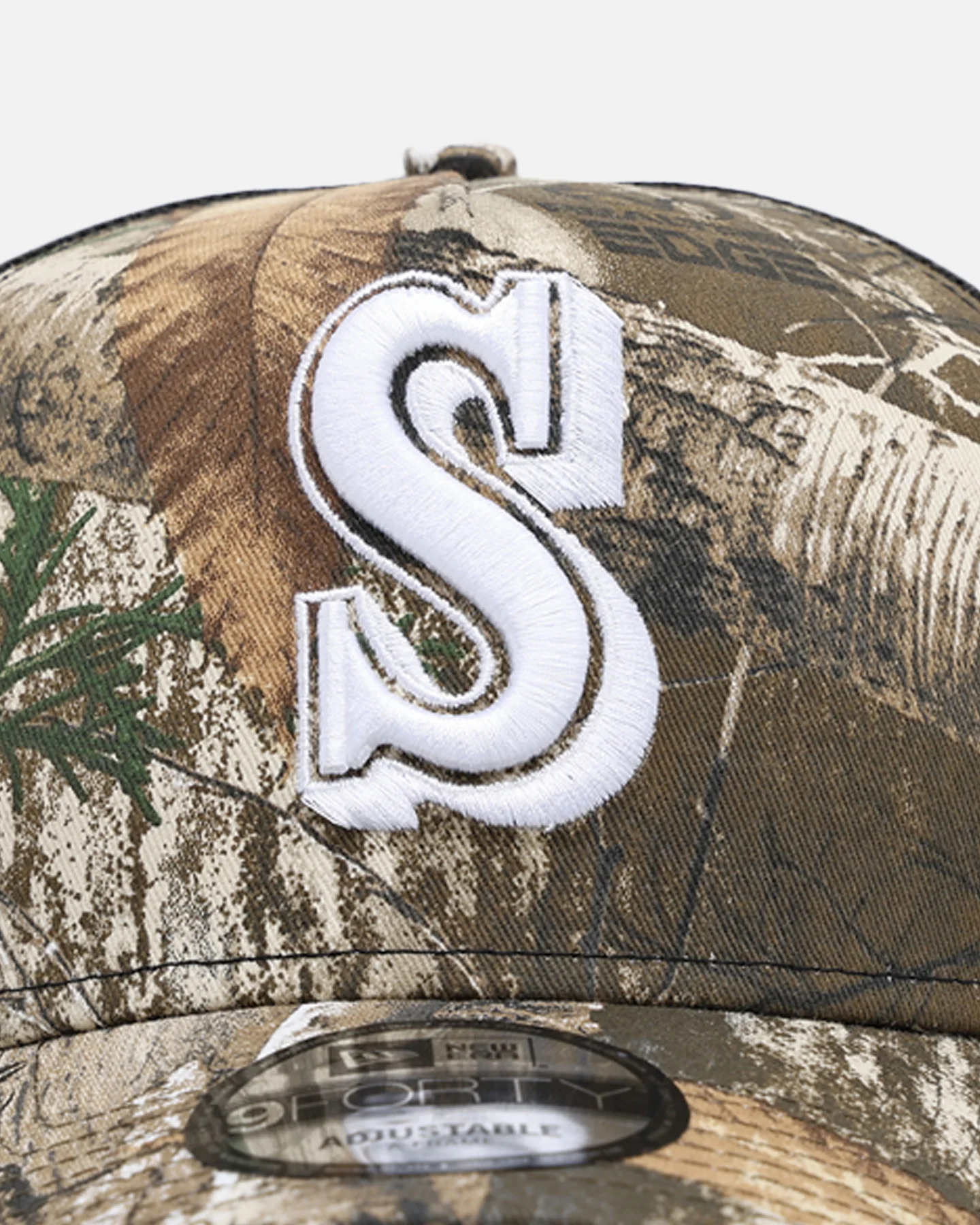 New Era Seattle Mariners 'Real Tree' 9FORTY A-Frame Trucker Snapback Realtree Edge - Image 5