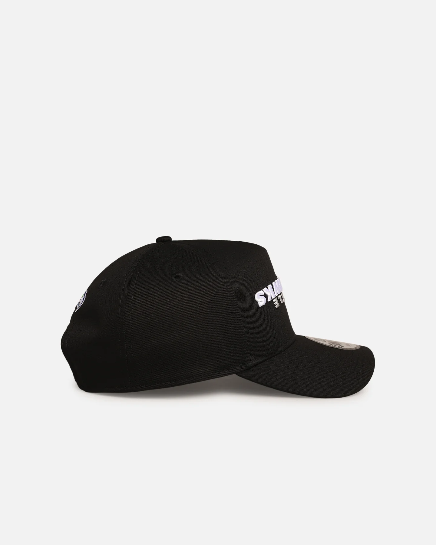 New Era Seattle Seahawks 'Upside Down Logo' 9FORTY A-Frame Snapback Black - Image 3