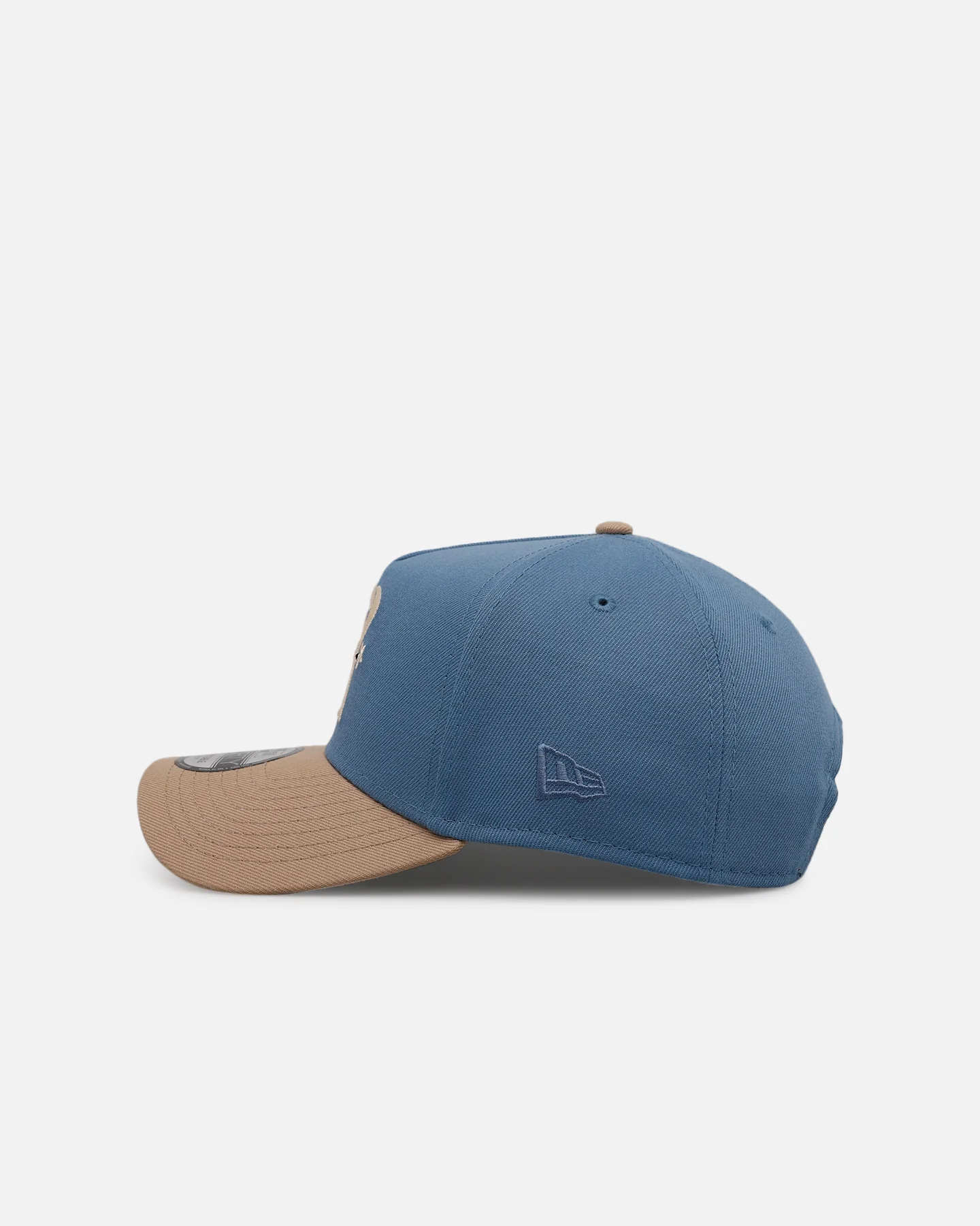 New Era Texas Rangers 'Easy Breezy' 9FORTY A-Frame Snapback Blue/Tan - Image 4