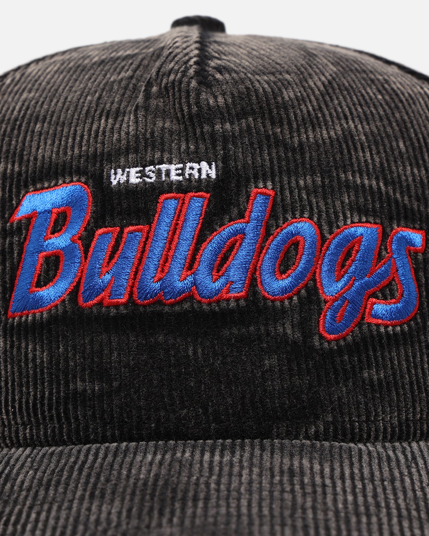 New Era Western Bulldogs 'Washed Corduroy' Pre-Curved Golfer Snapback Black/Kelly Green - Image 5