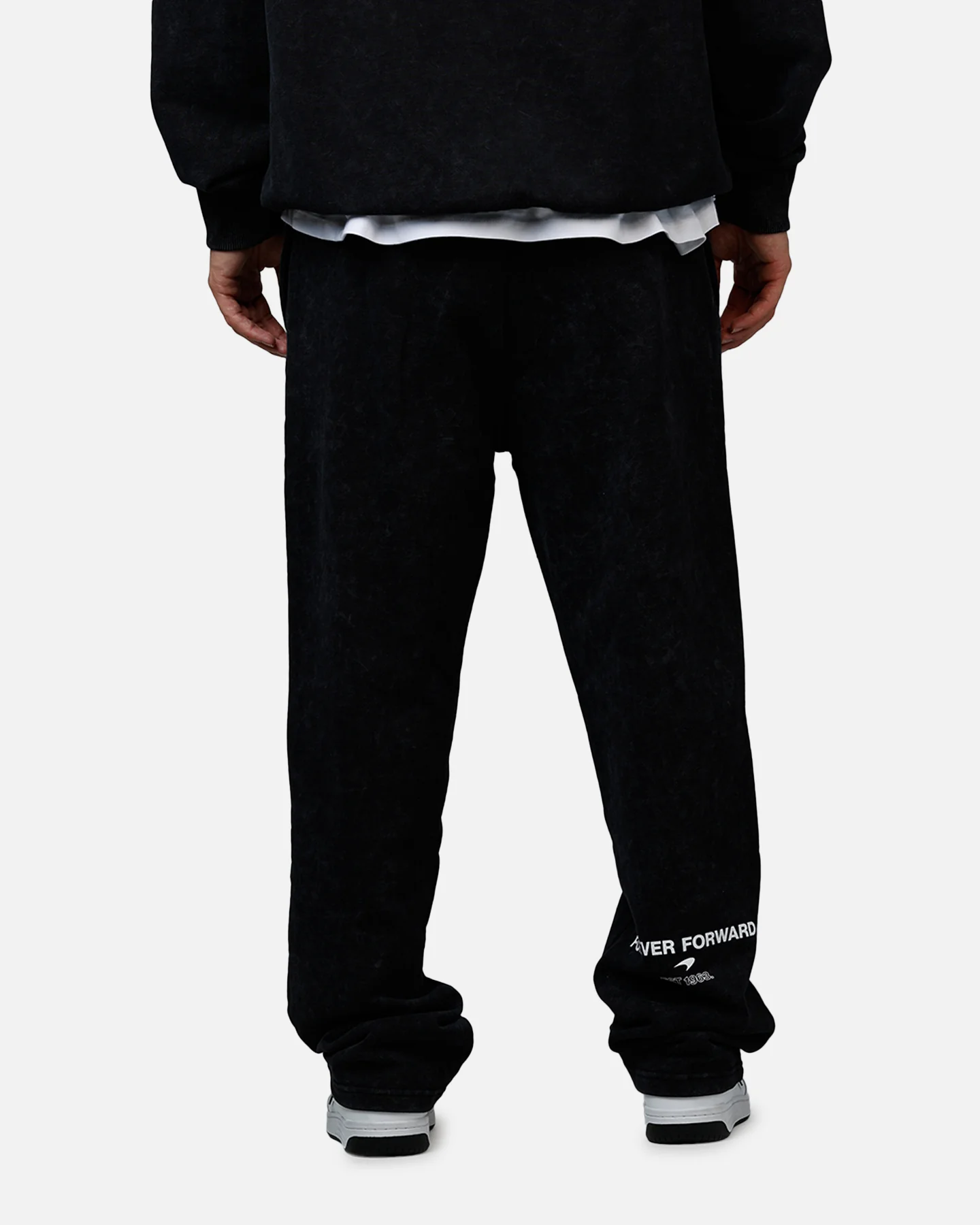 New Era X Mclaren Sweat Pants Black - Image 5