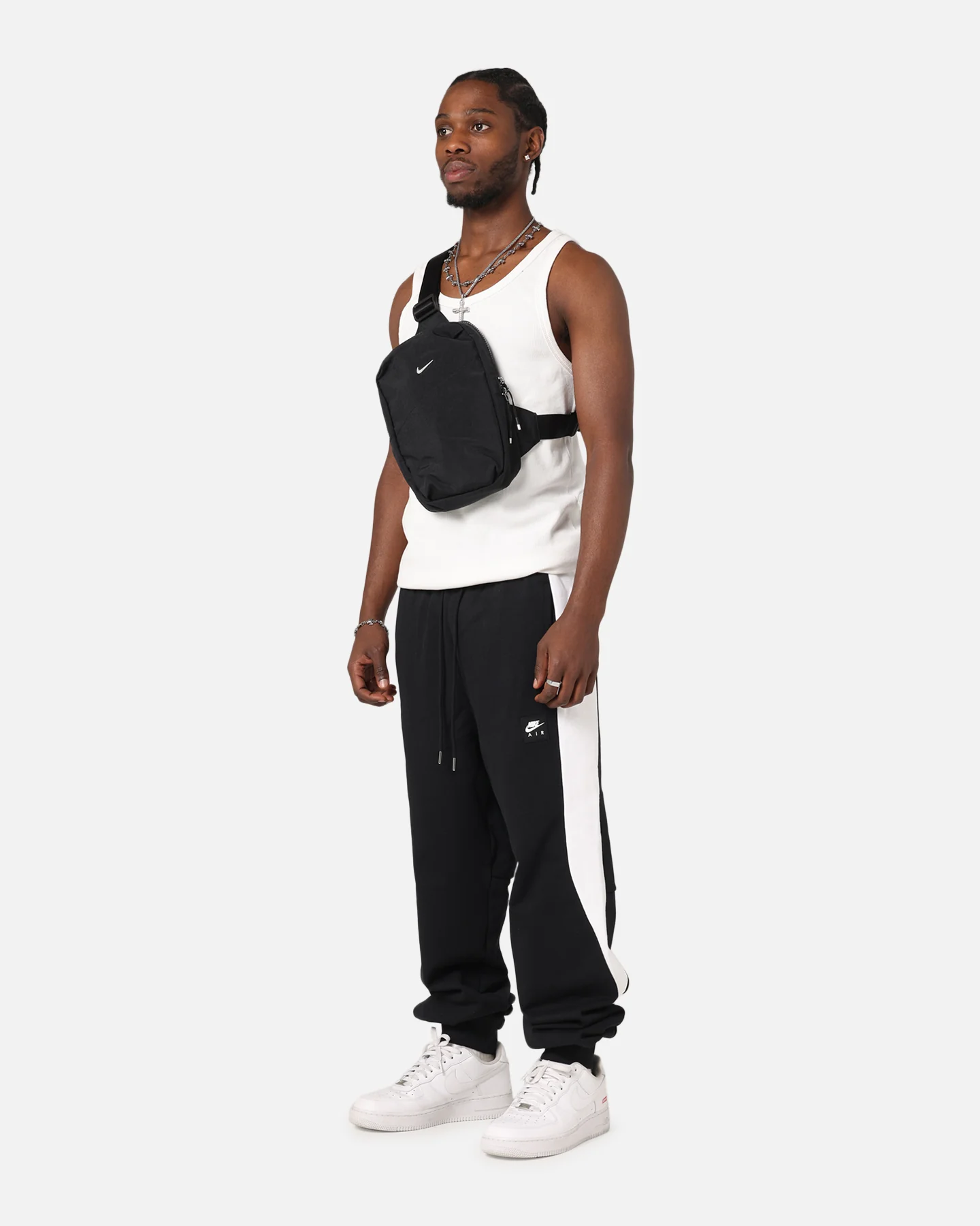 Nike Aura Crossbody Bag (5L) Black/Black - Image 4