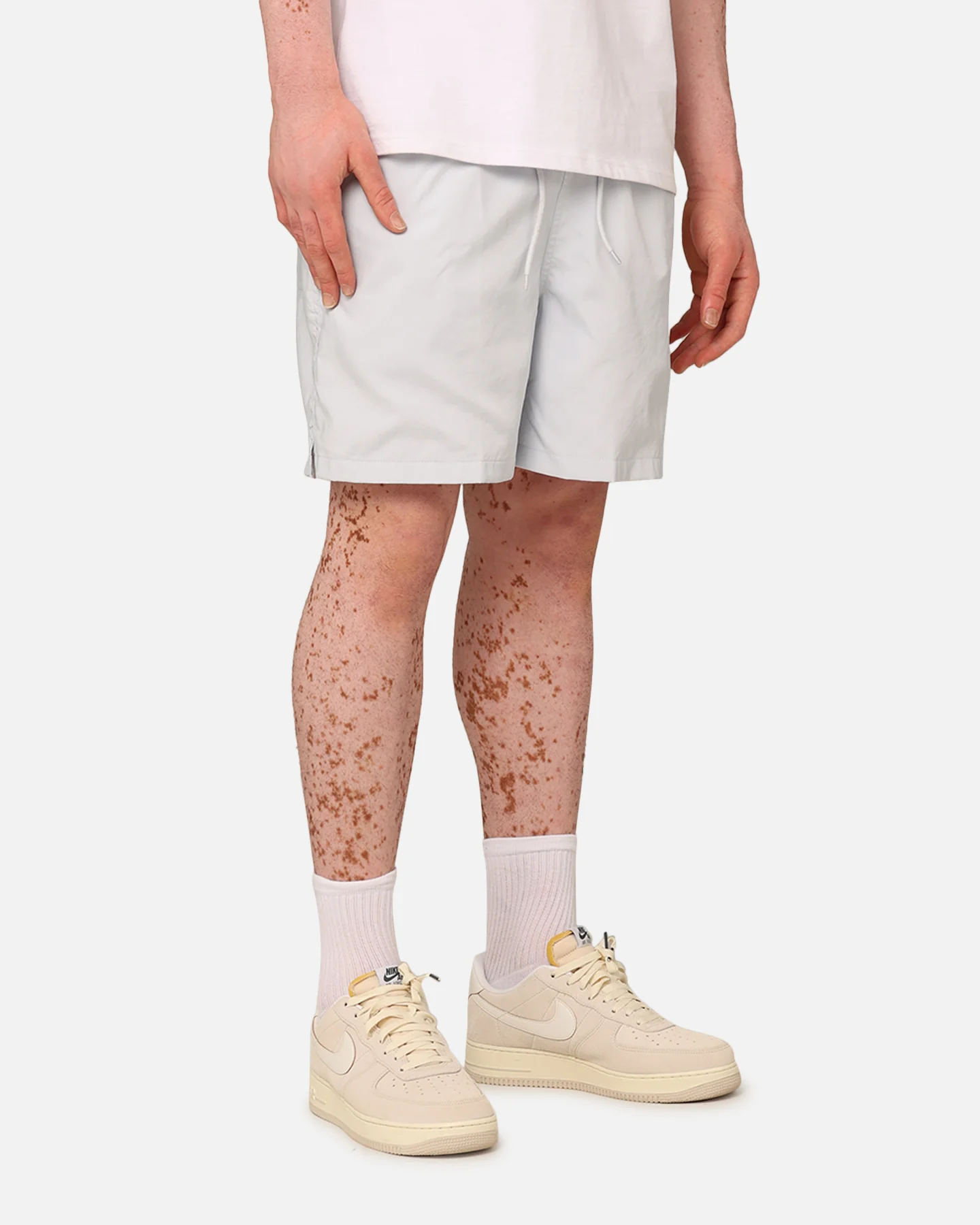 Nike Club Flow Shorts Pure Platinum - Image 5