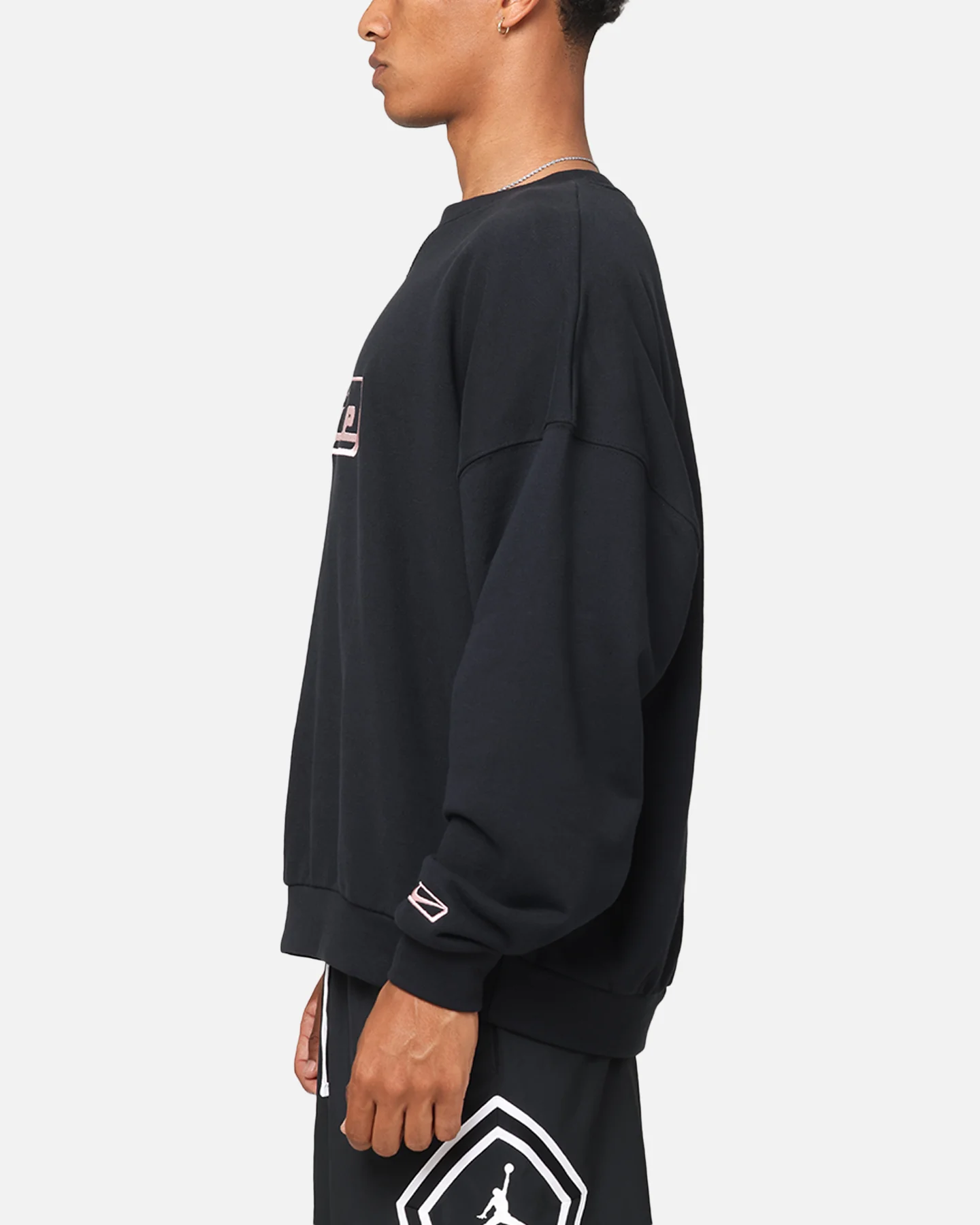 Nike Club Oversized Crewneck Sweatshirt Black/Pink - Image 5