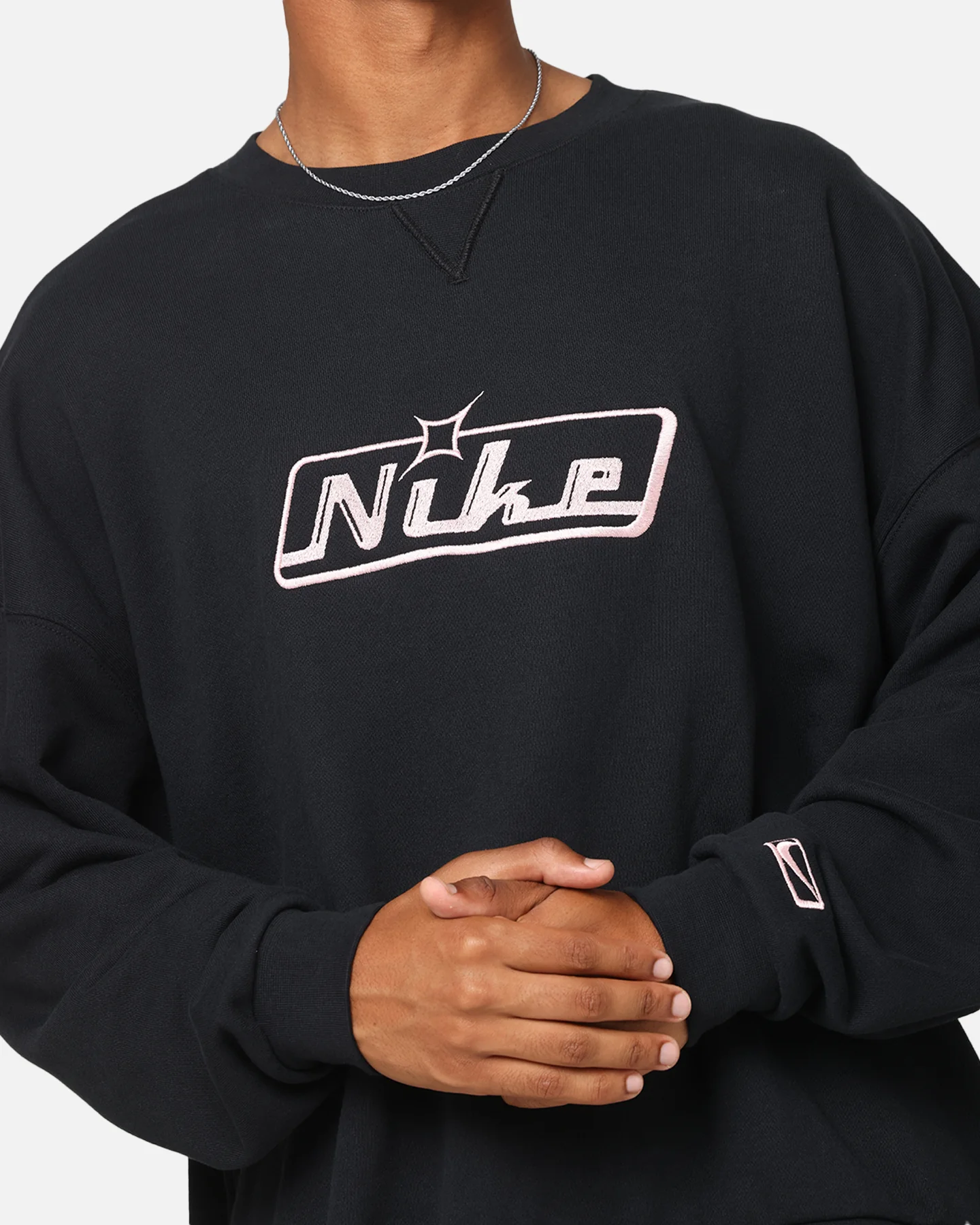 Nike Club Oversized Crewneck Sweatshirt Black/Pink - Image 6