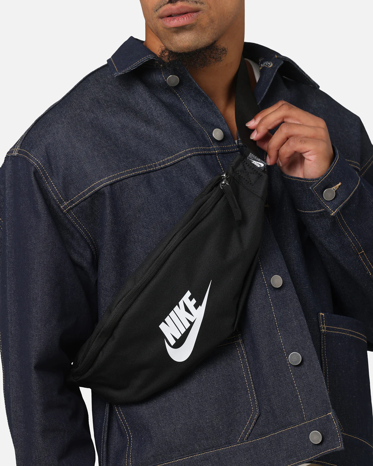 Nike Heritage Waistpack Black/Black - Image 3