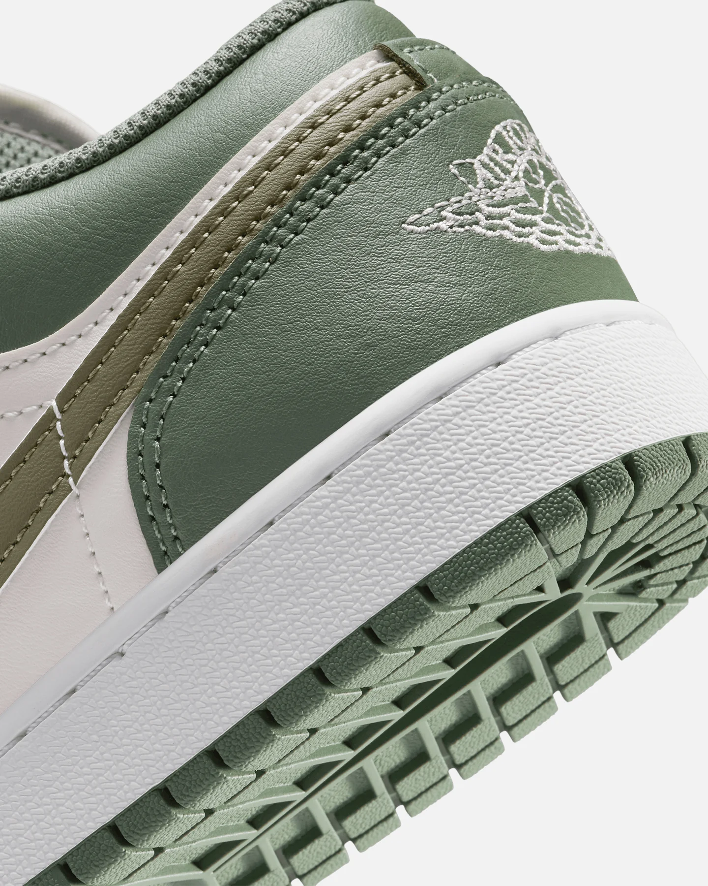 Nike Kids' Air Jordan 1 Low (GS) Vintage Lichen - Image 8
