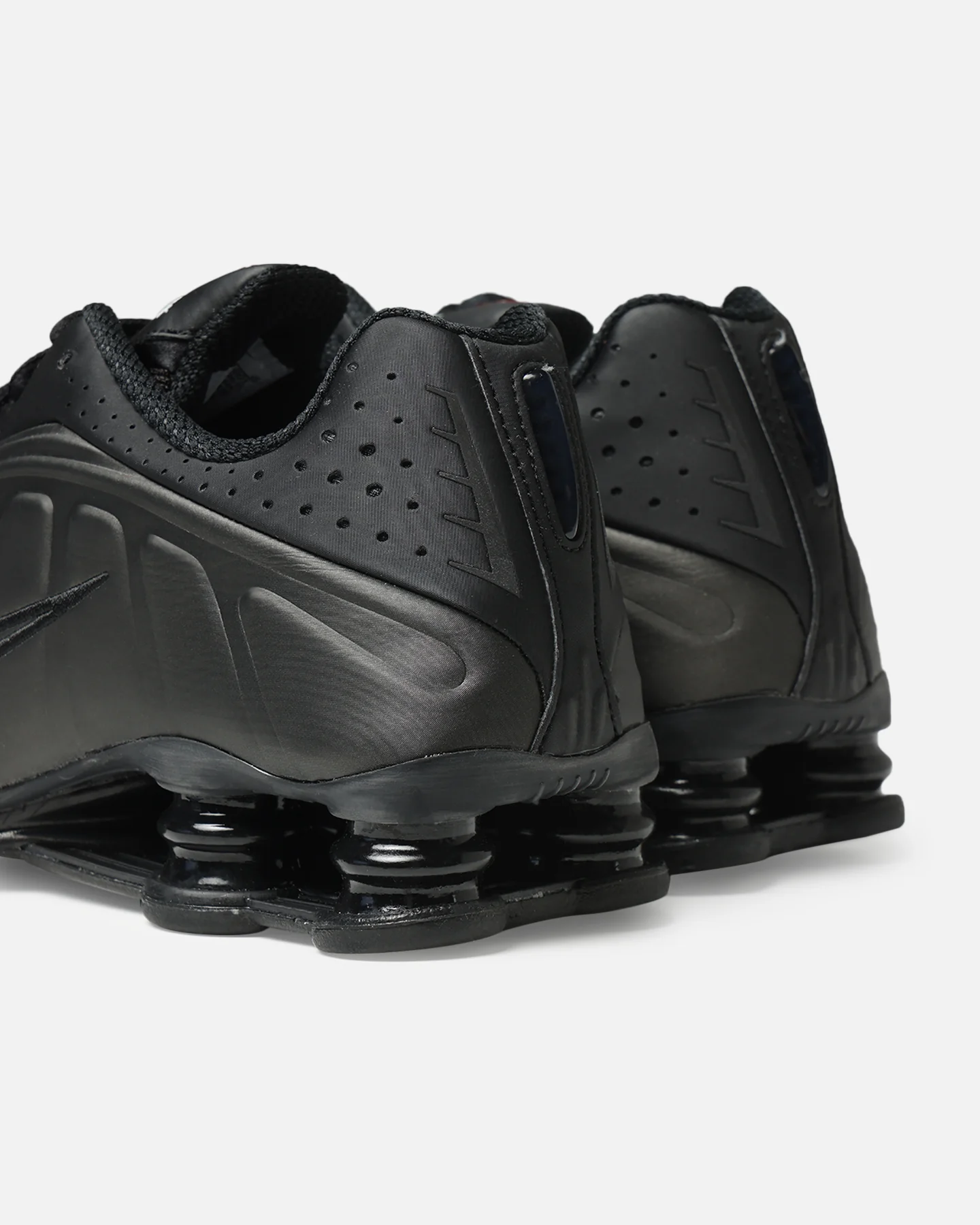 Nike Shox R4 Black/Black - Image 6