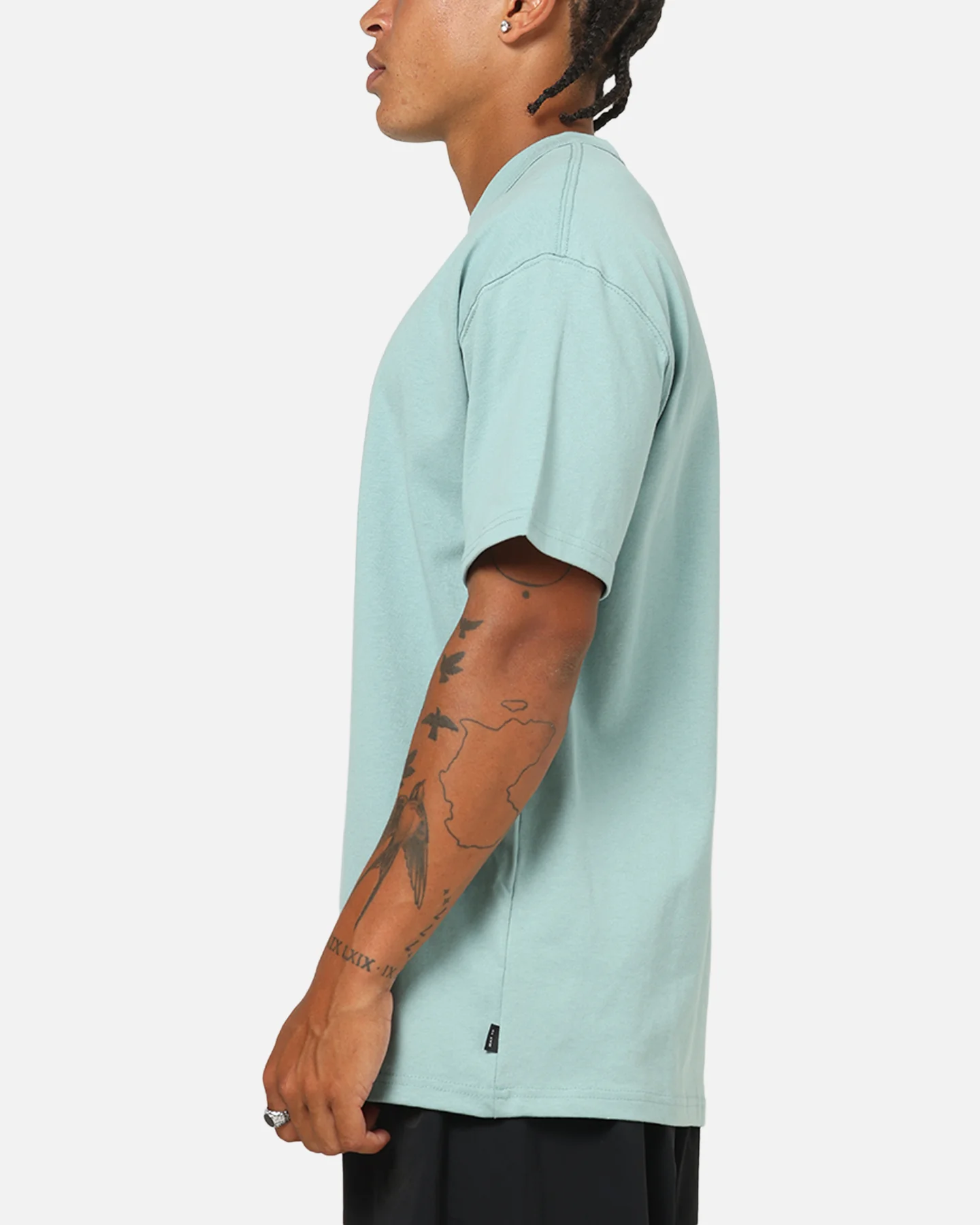 Nike Sportswear Premium Essentials Sustainable T-Shirt Green - Image 5