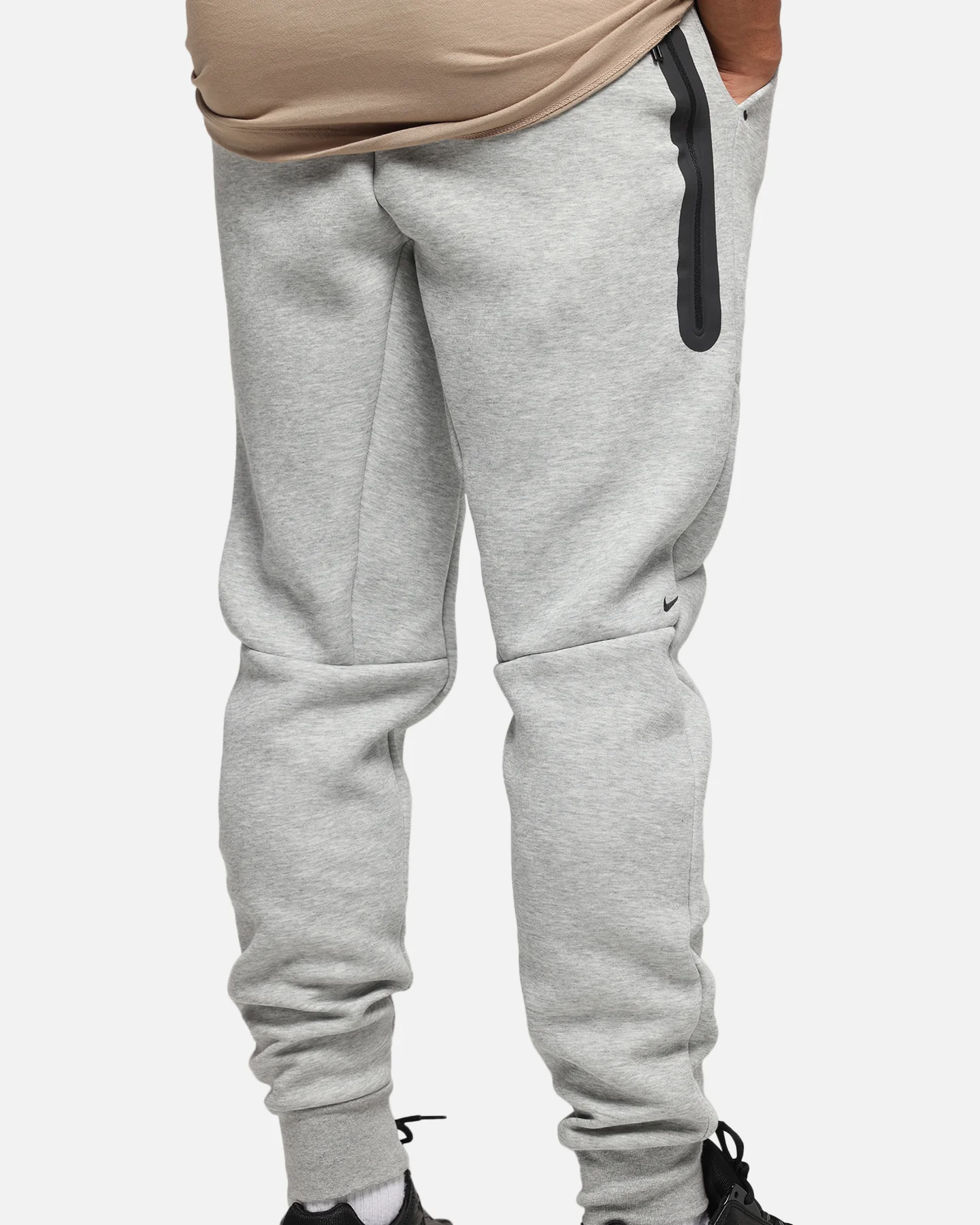 Nike Sportswear Tech Fleece Joggers Dark Grey Heather - Image 4