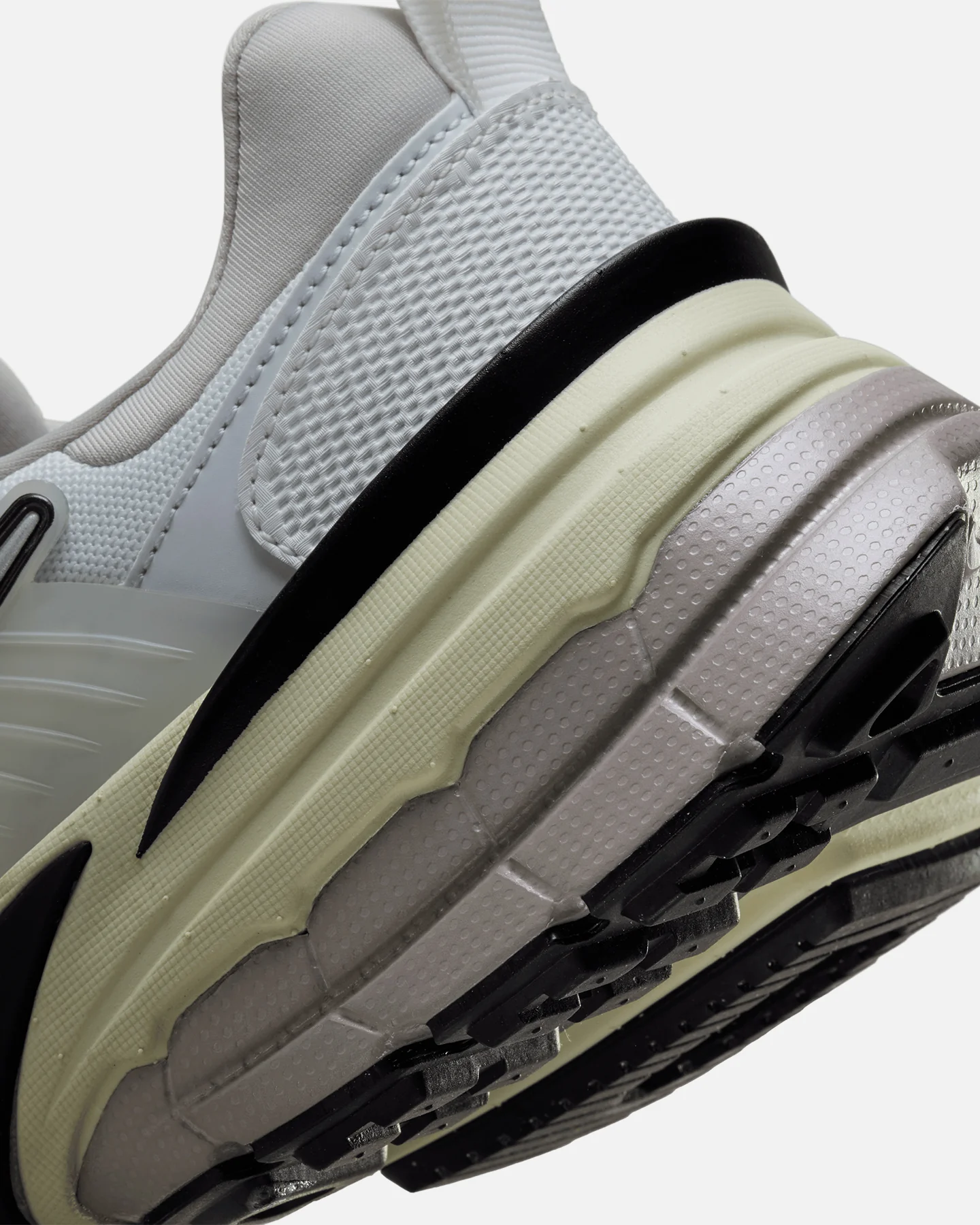 Nike V2K Run Summit White/Metallic Silver - Image 8