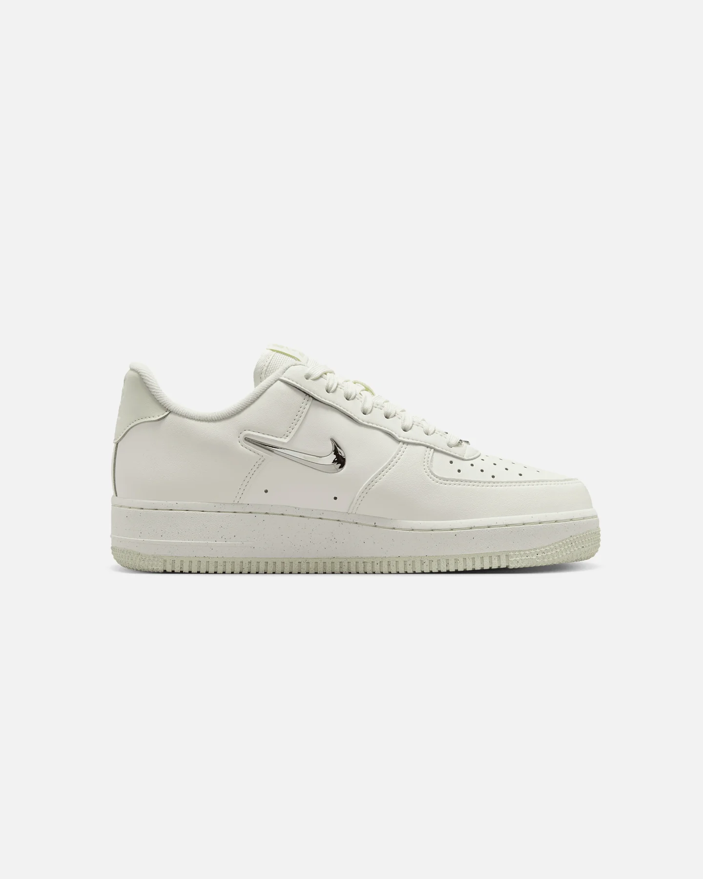 Nike Women's Air Force 1 '07 Next Nature SE Sail/Vapor Green - Image 3
