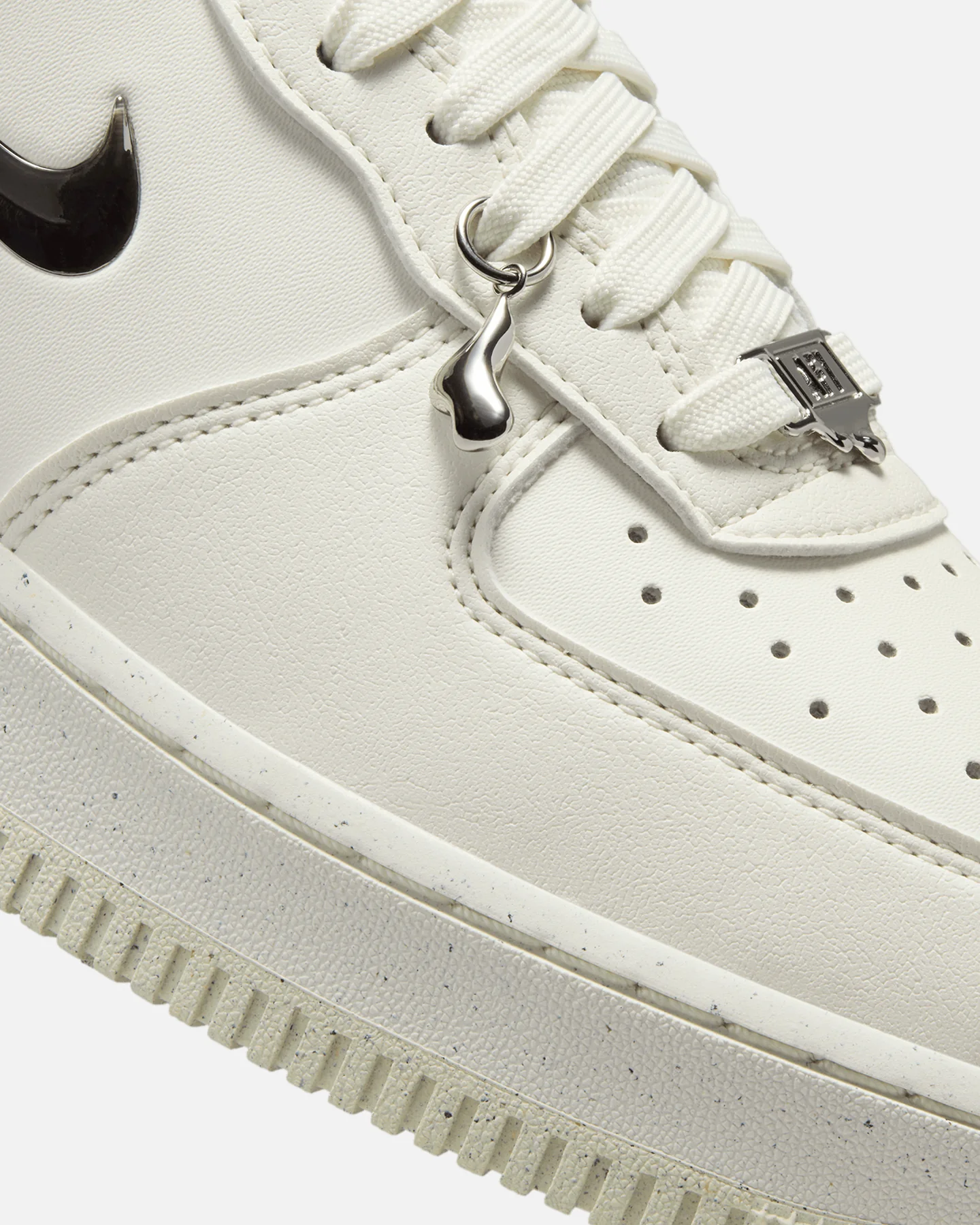 Nike Women's Air Force 1 '07 Next Nature SE Sail/Vapor Green - Image 6