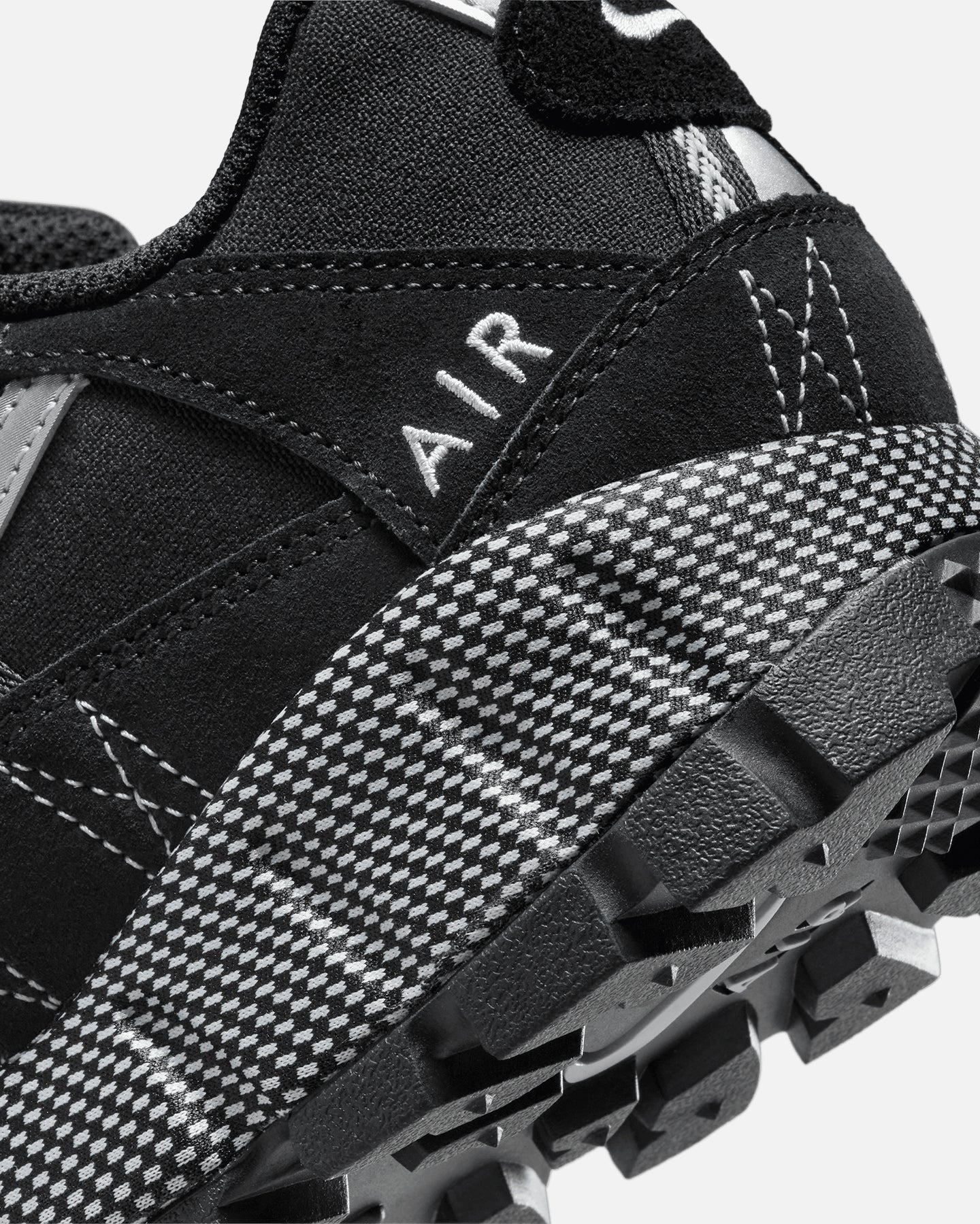 Nike Air Humara "Oreo" Black/Metallic - Image 8