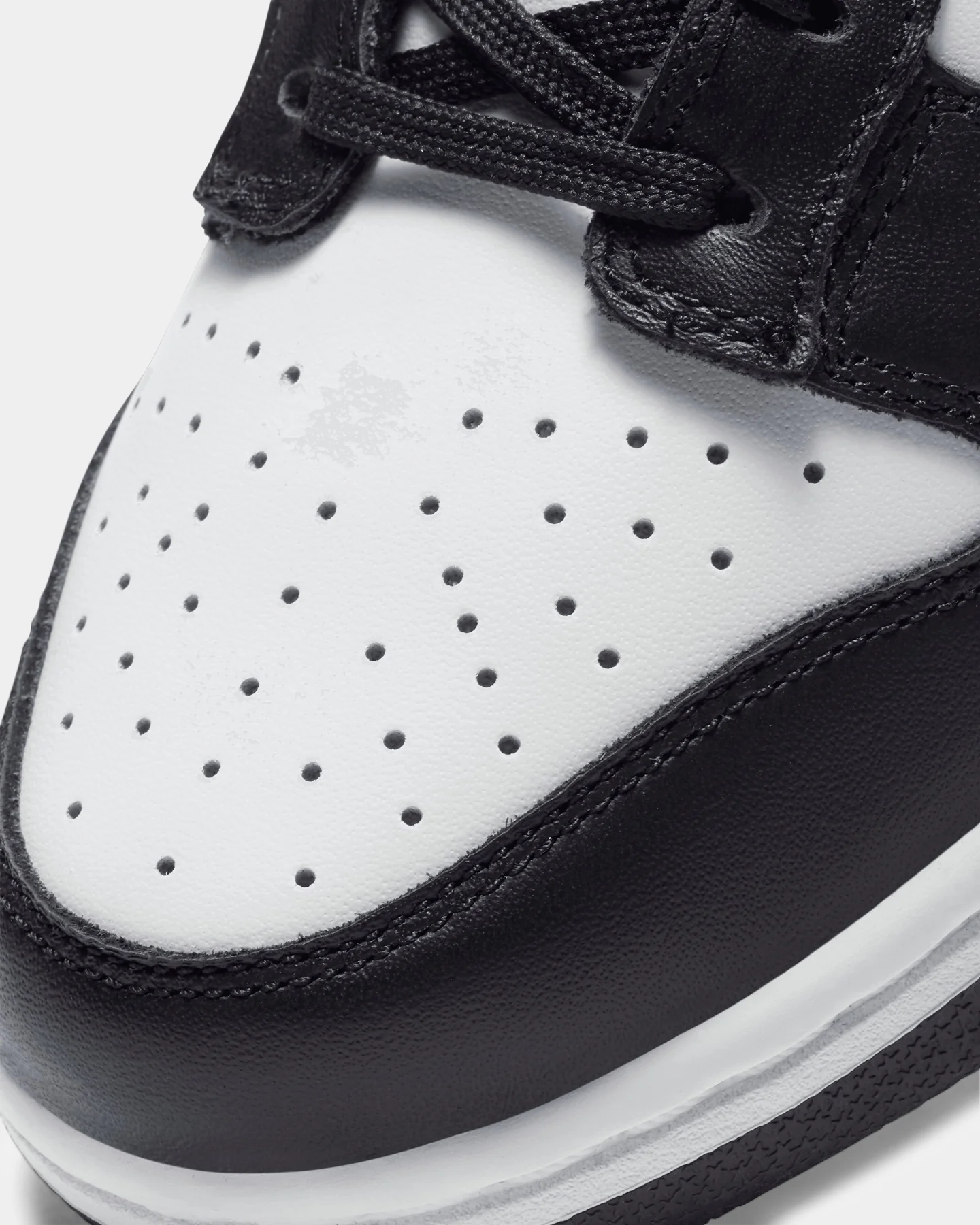 Nike Women's Dunk Low "Panda" White/Black/White - Image 6