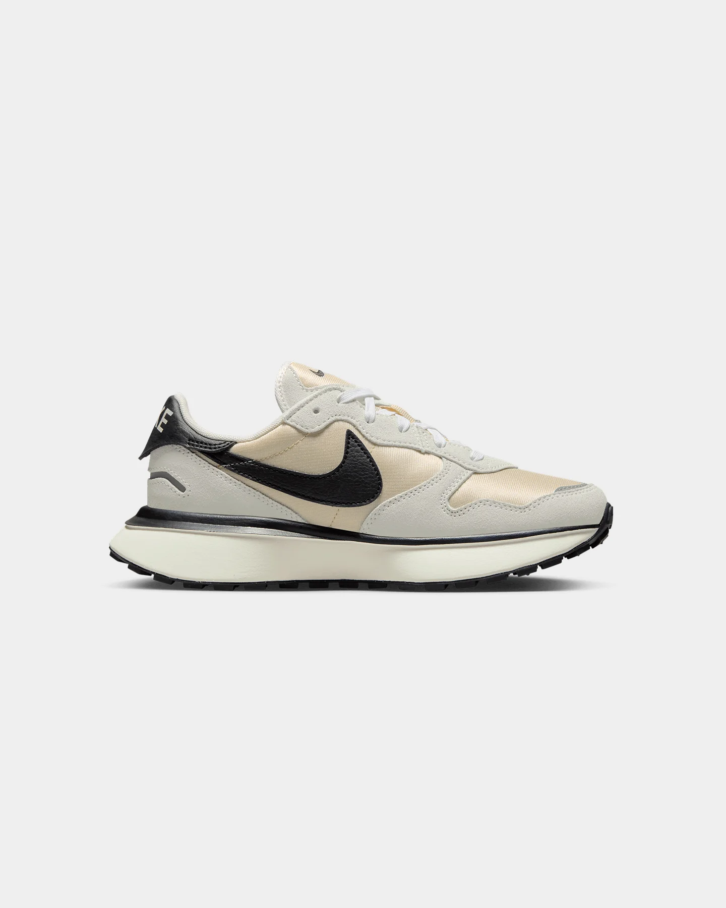 Nike Women’s Nike Phoenix Waffle Summit White/Black - Image 4
