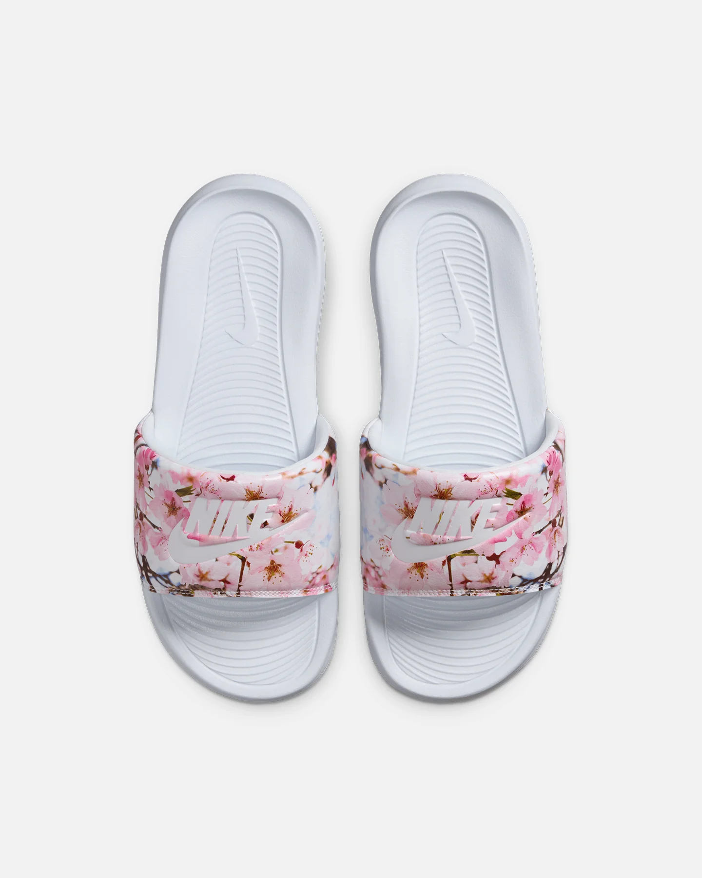 Nike Women's Victori One Slides White/White - Image 2