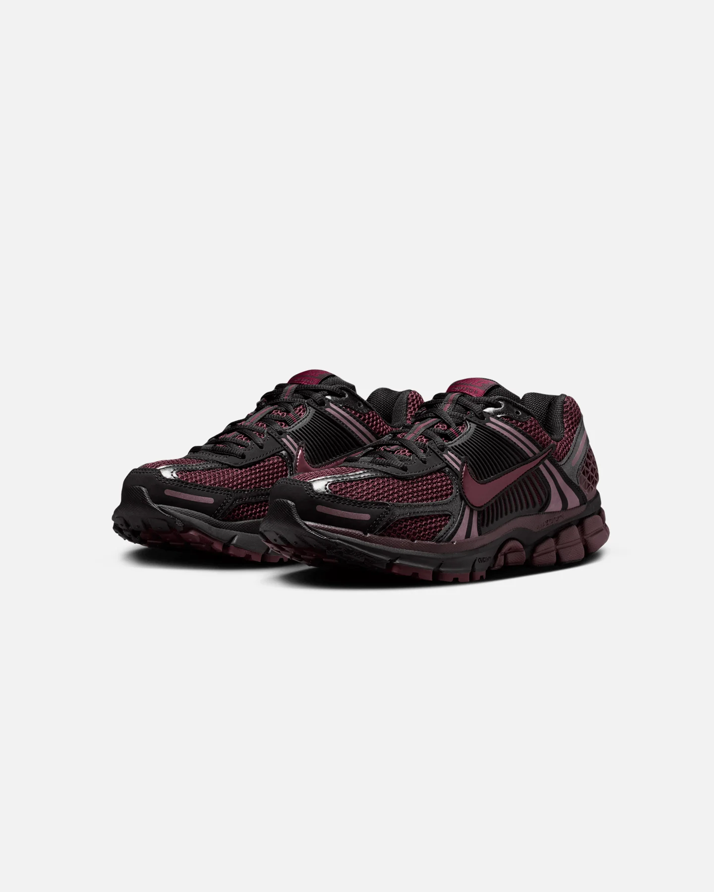 Nike Women's Zoom Vomero 5 Black/Red - Image 2