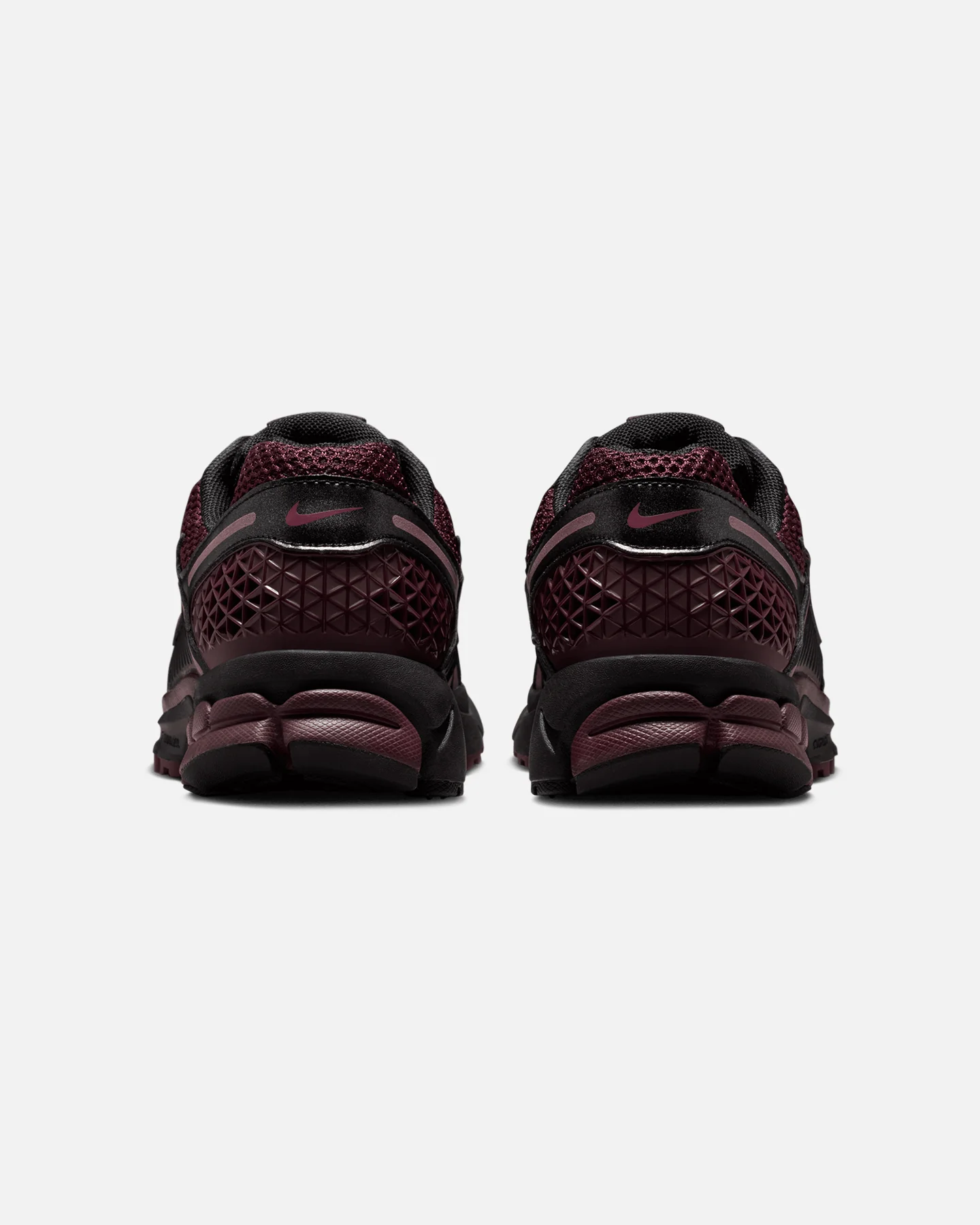 Nike Women's Zoom Vomero 5 Black/Red - Image 3