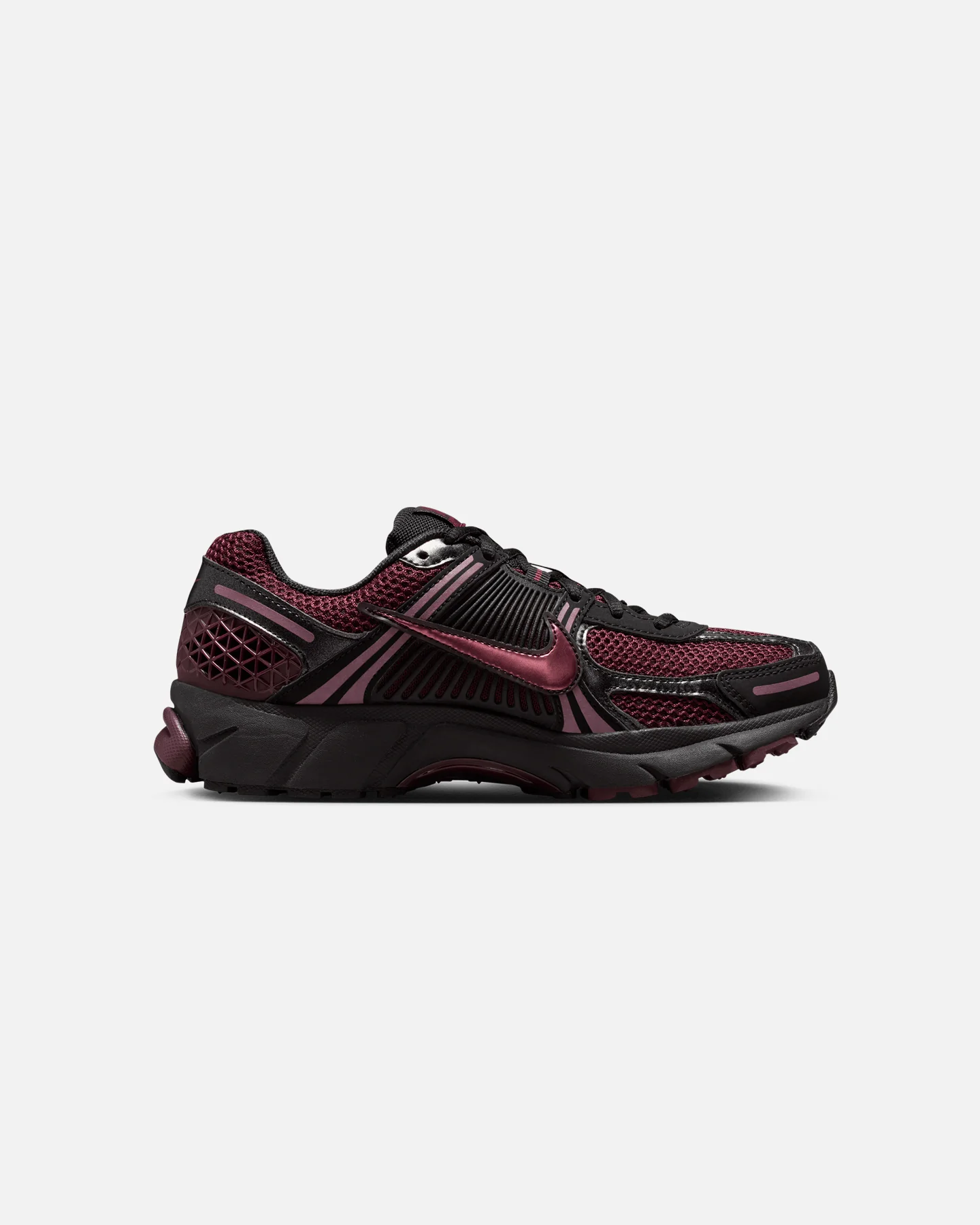 Nike Women's Zoom Vomero 5 Black/Red - Image 4