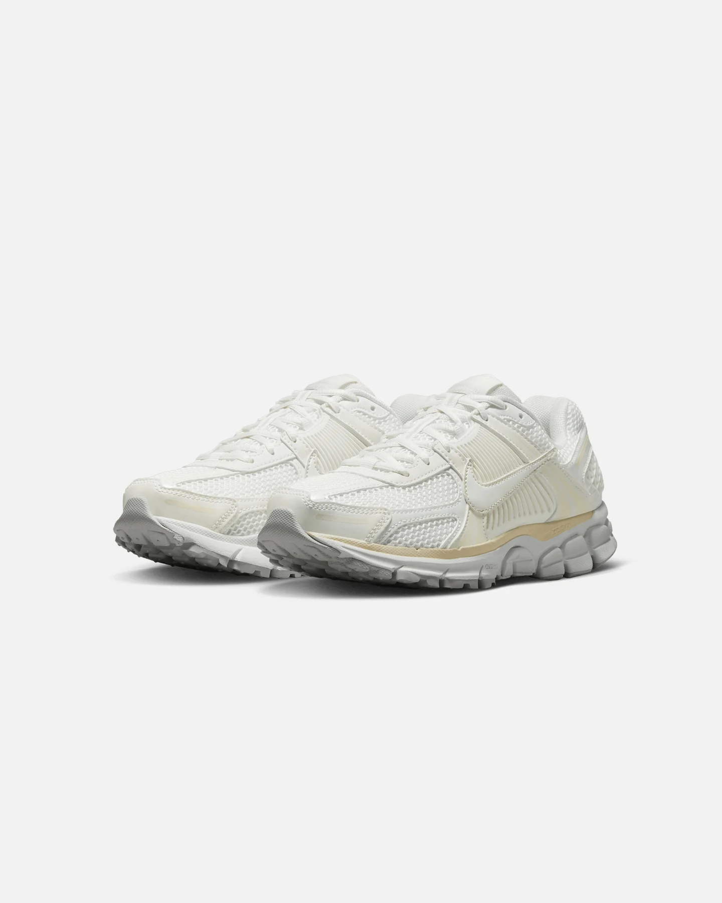 Nike Women's Zoom Vomero 5 Sail - Image 2