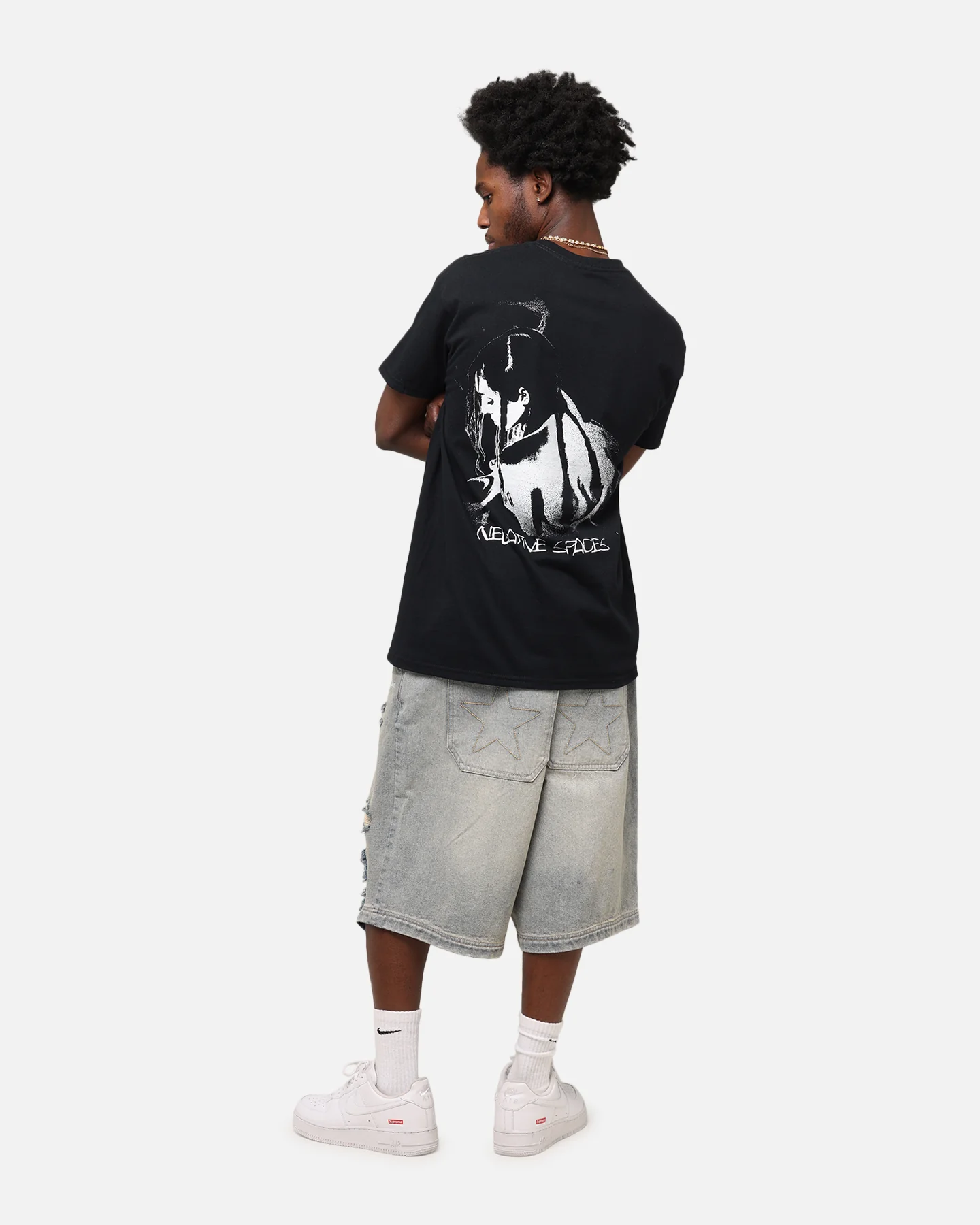 Poppy Negative Spaces T-Shirt Black - Image 3