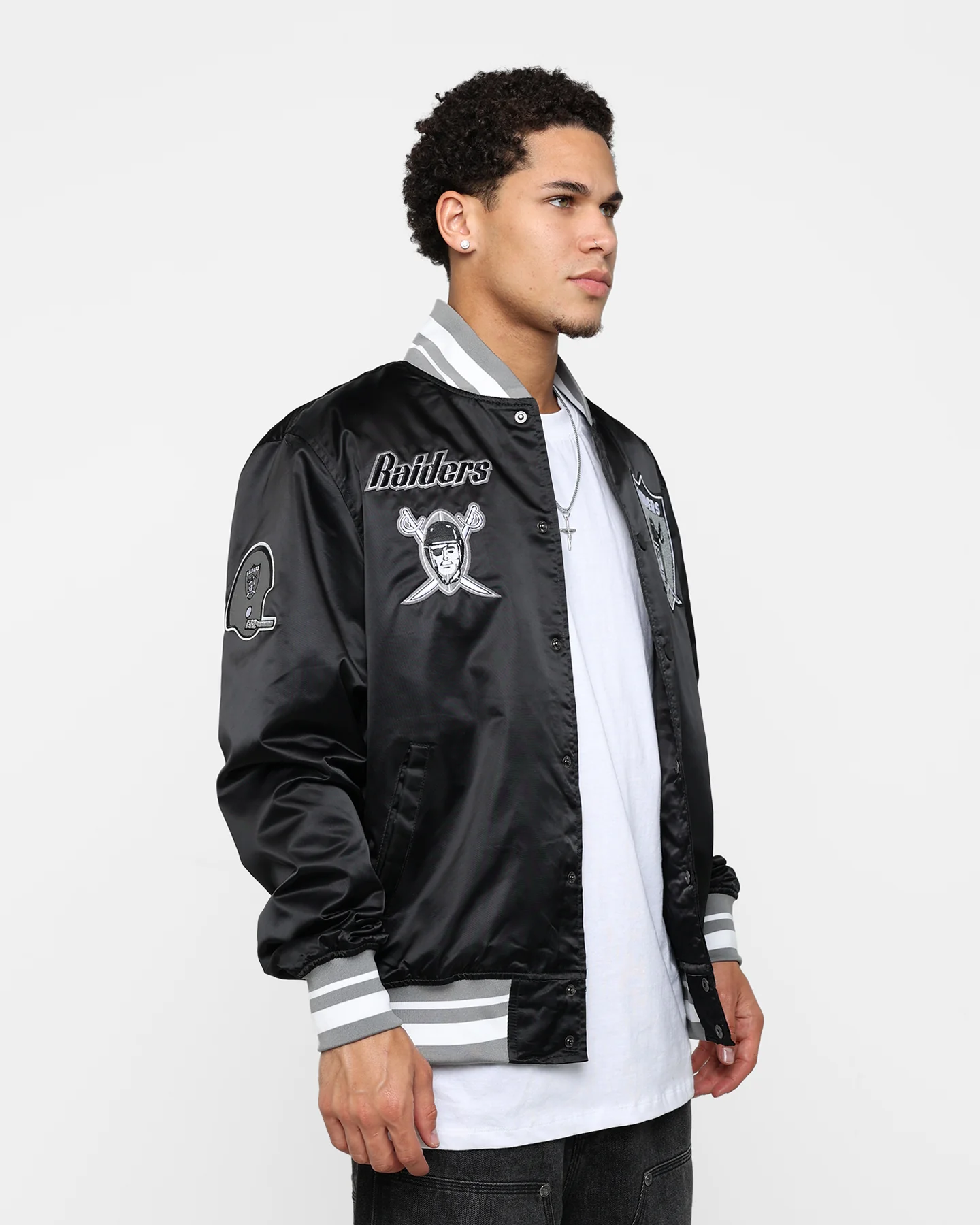 Pro Standard Las Vegas Raiders Satin Varsity Jacket Black/Grey - Image 6