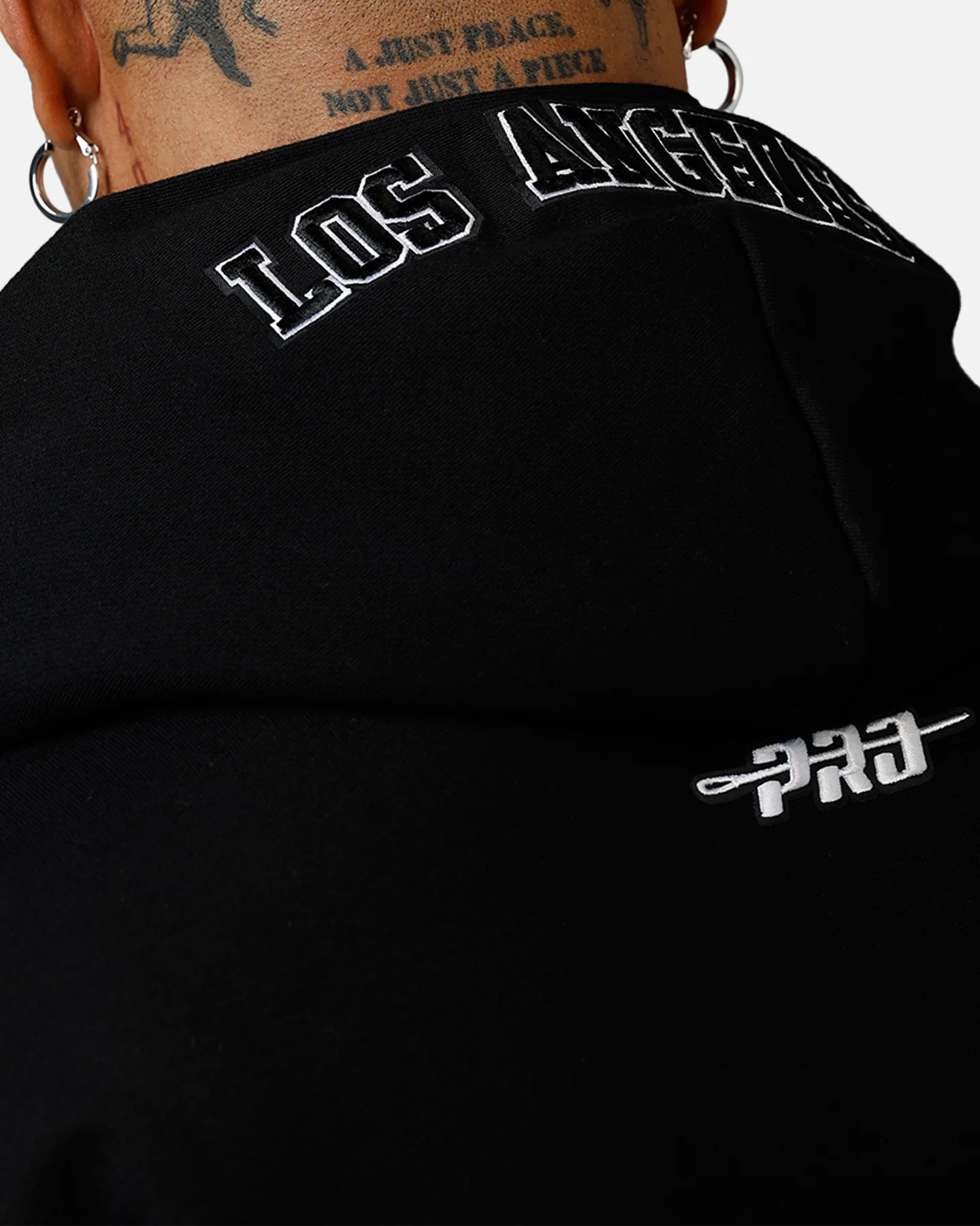 Pro Standard Los Angeles Dodgers Chenille Hoodie Black - Image 7