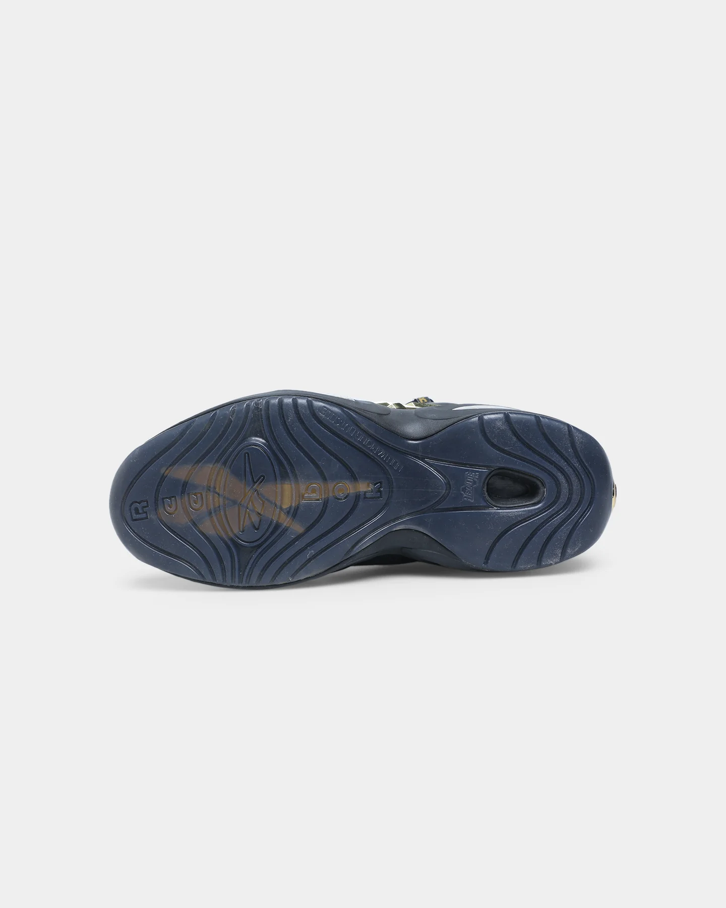 Reebok Question Mid Black/Black/Gold - Image 5