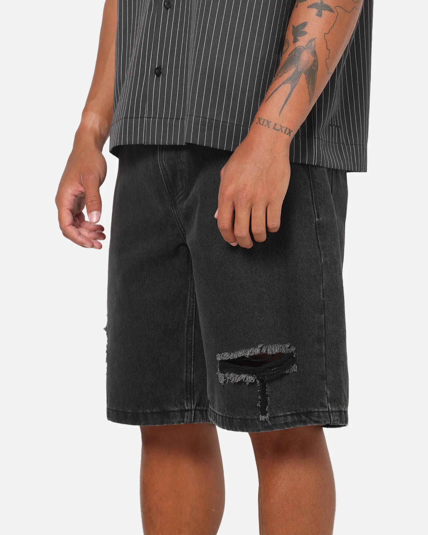 Saint Morta Amplus Distressed Jorts Black Shadow - Image 3