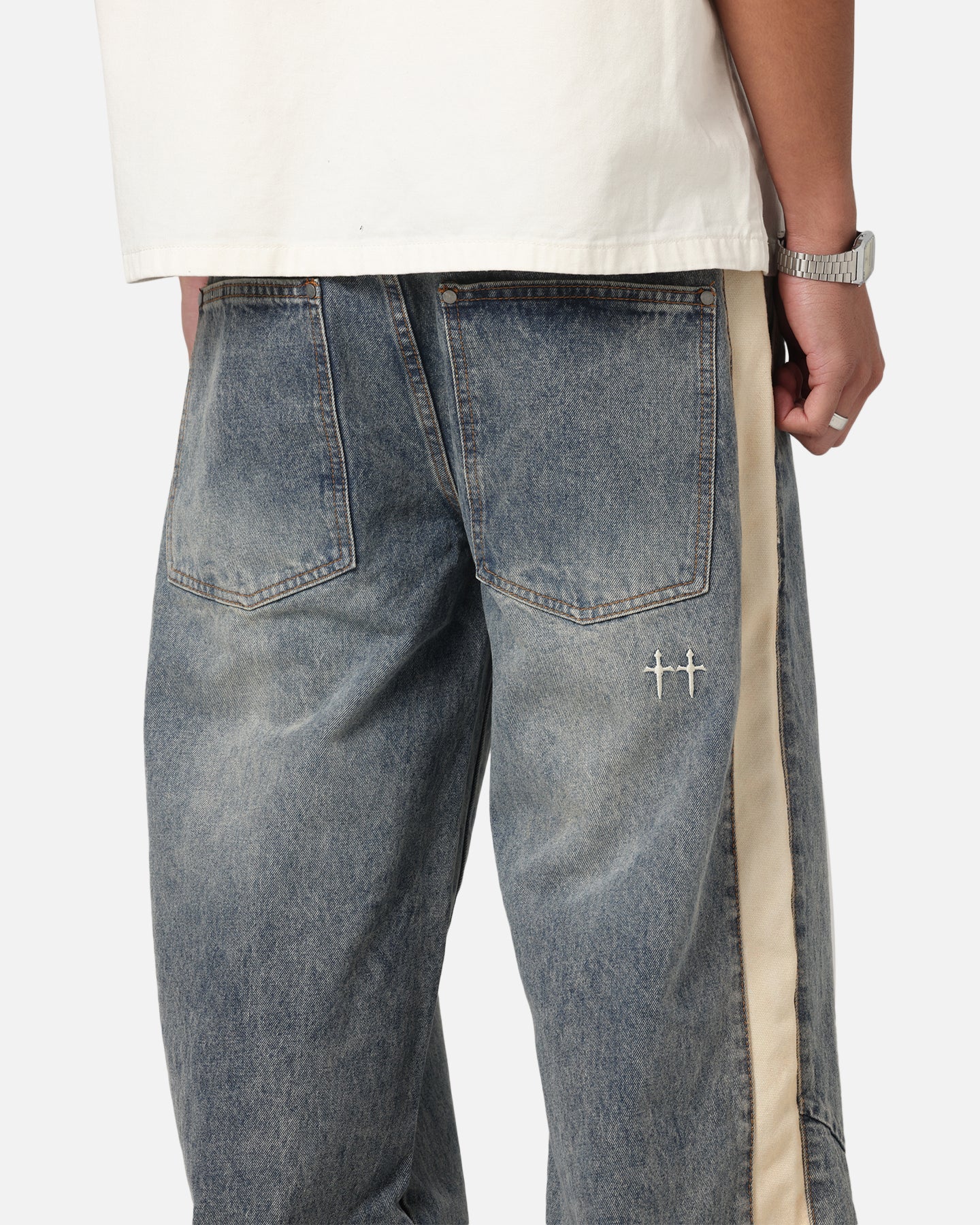 Saint Morta Amplus Sidewinder Jeans Dirty Denim/Off White - Image 4