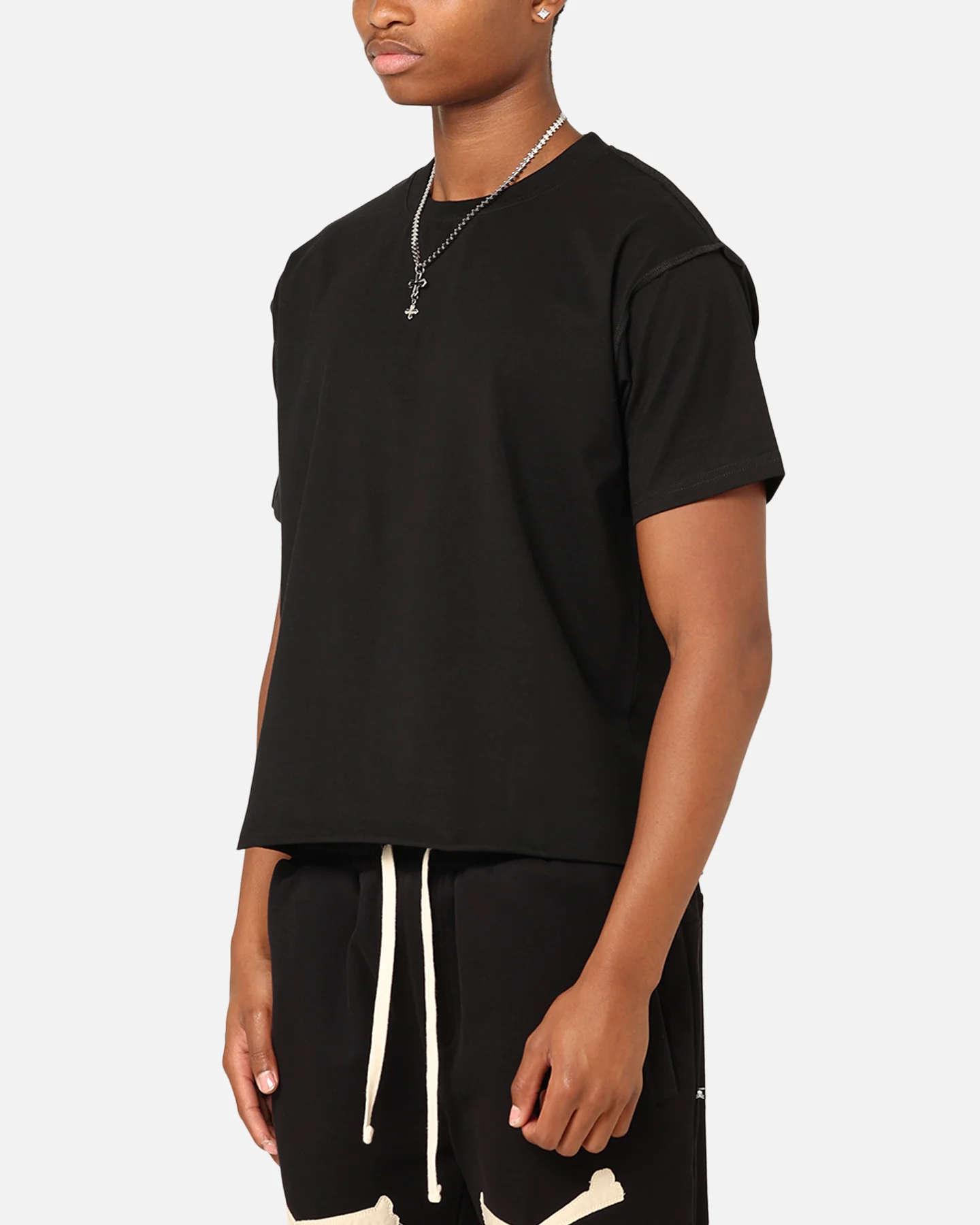 Saint Morta Lafayette Cropped T-Shirt Black - Image 5