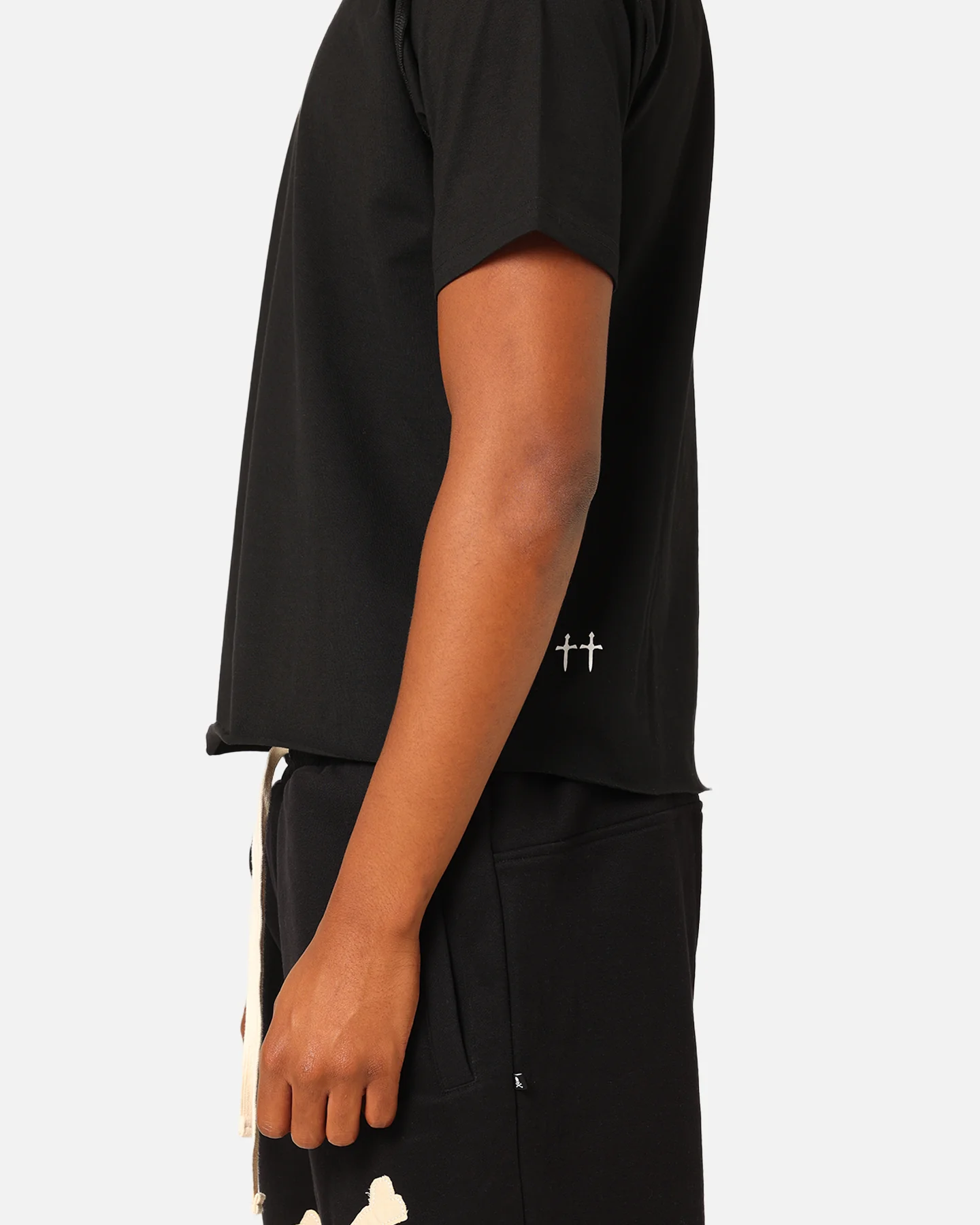 Saint Morta Lafayette Cropped T-Shirt Black - Image 6