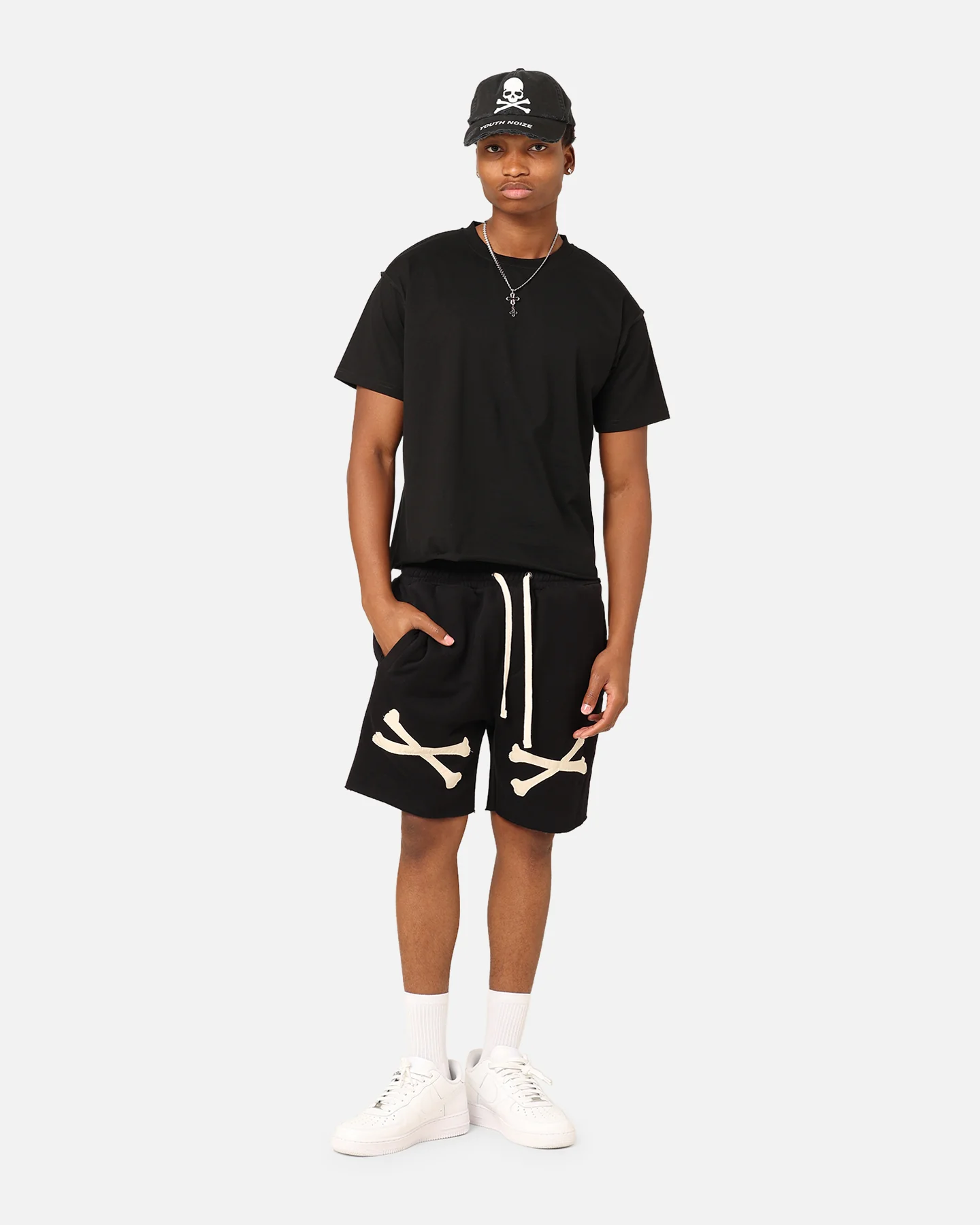 Saint Morta Lafayette Cropped T-Shirt Black - Image 7