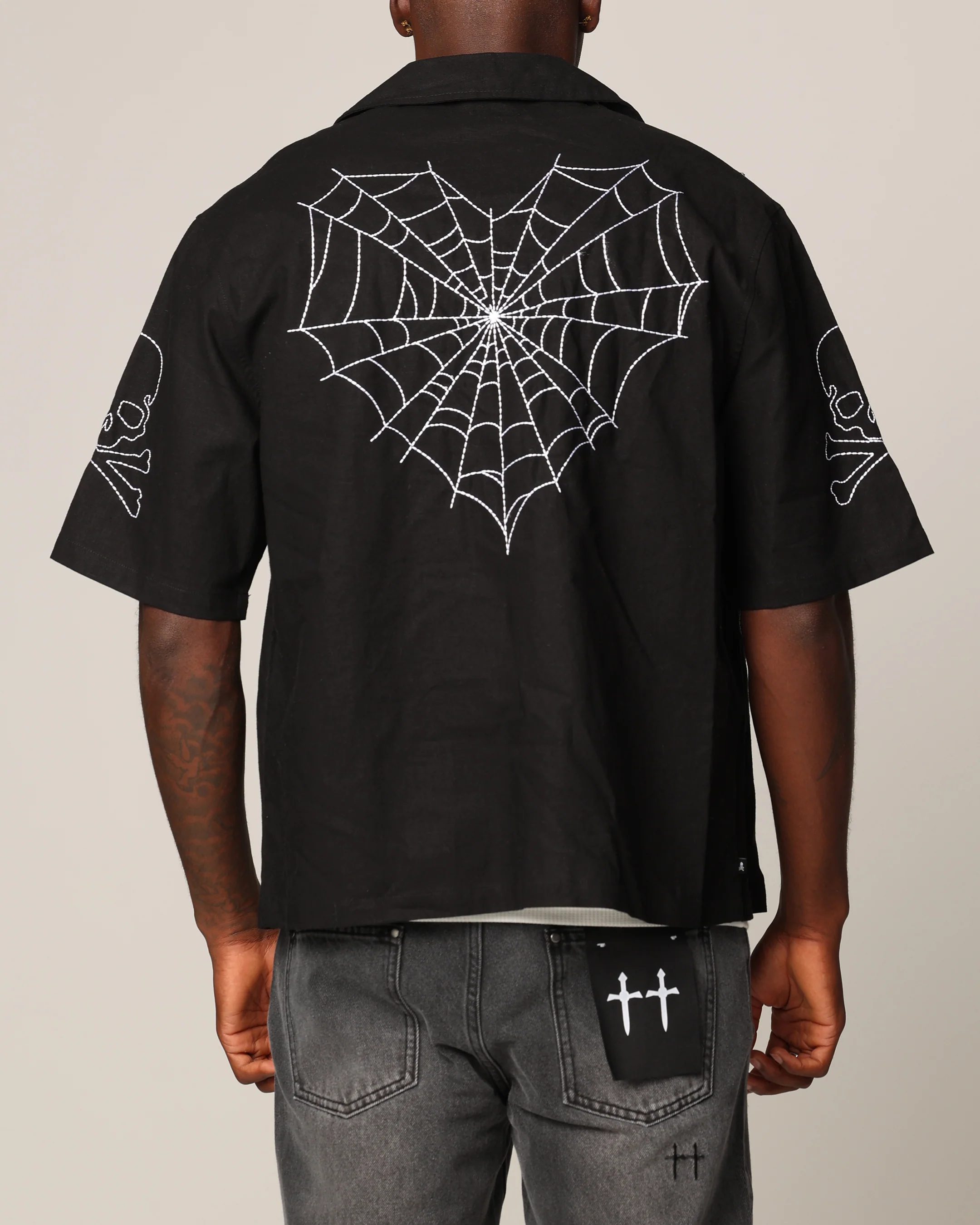 Saint Morta Lovely Bones Short Sleeve Linen Shirt Black - Image 2