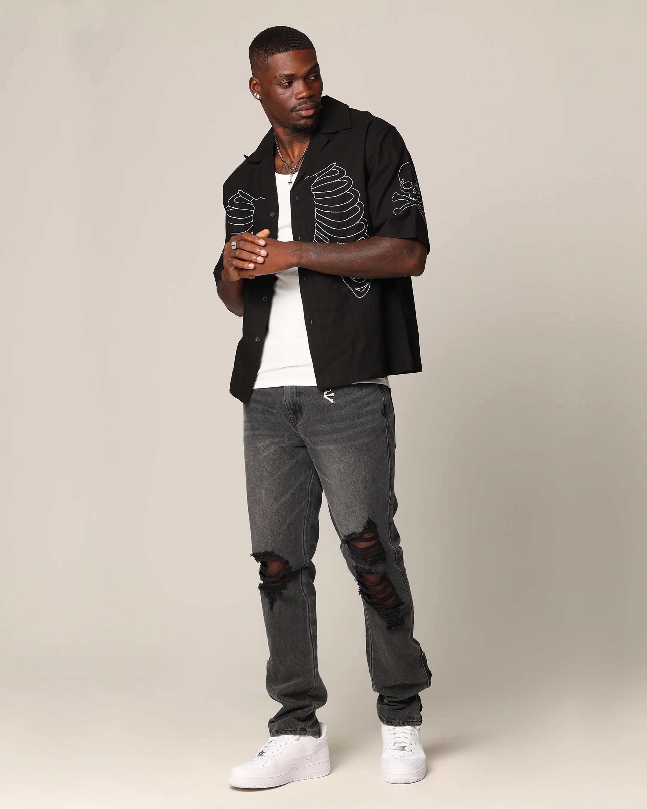 Saint Morta Lovely Bones Short Sleeve Linen Shirt Black - Image 3