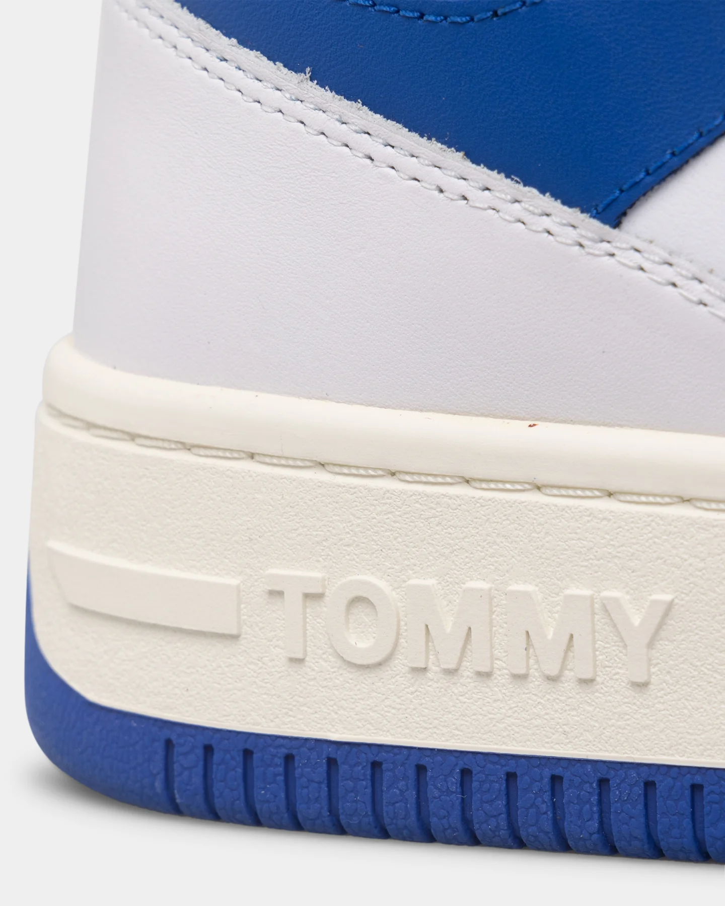Tommy Jeans Mid Cut Basketball Trainers Ultra Blue - Image 8