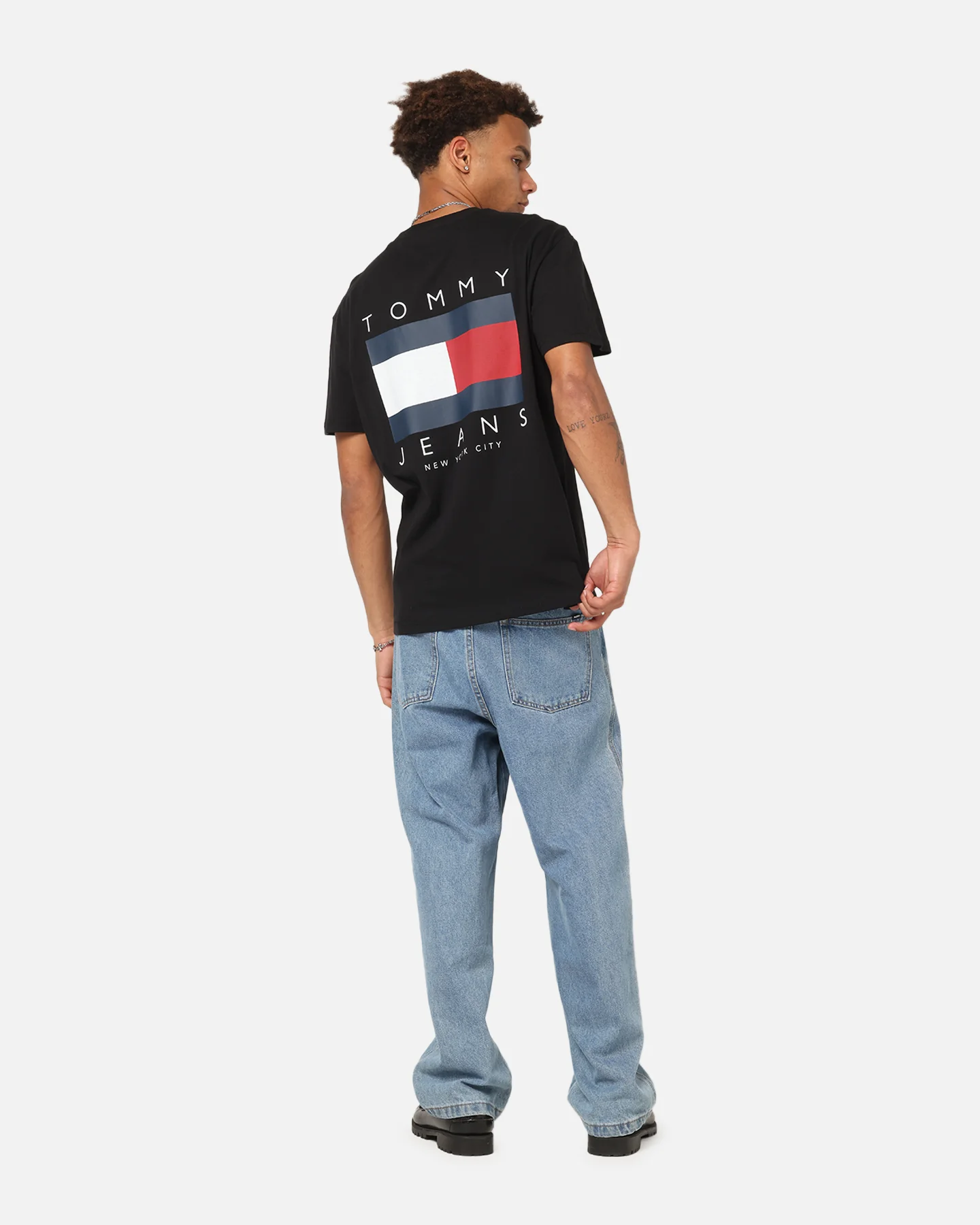 Tommy Jeans Regular Flag Graphic T-Shirt Black - Image 3