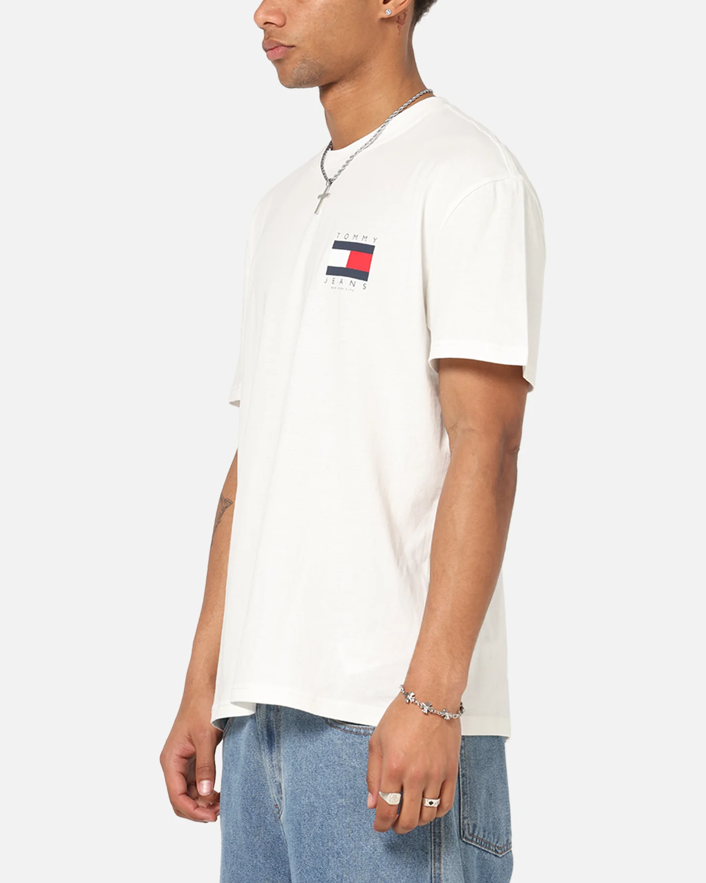 Tommy Jeans Regular Flag Graphic T-Shirt Ecru - Image 6