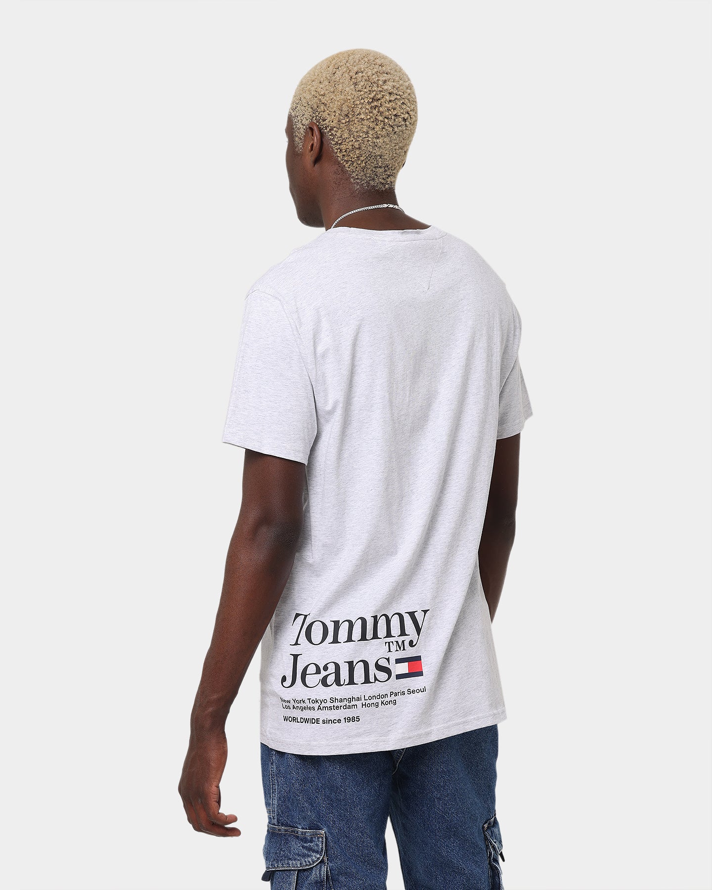 Tommy Jeans TJM Tommy Text T-Shirt Silver Grey Heather - Image 2