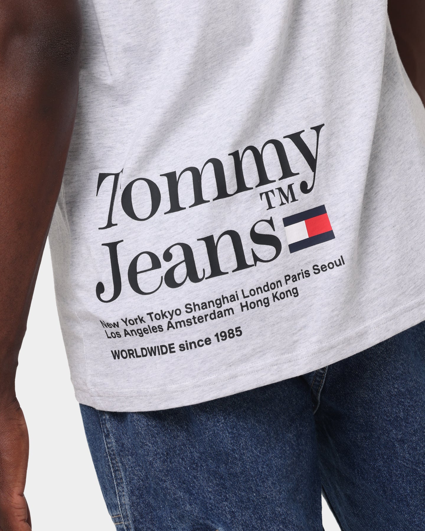 Tommy Jeans TJM Tommy Text T-Shirt Silver Grey Heather - Image 5