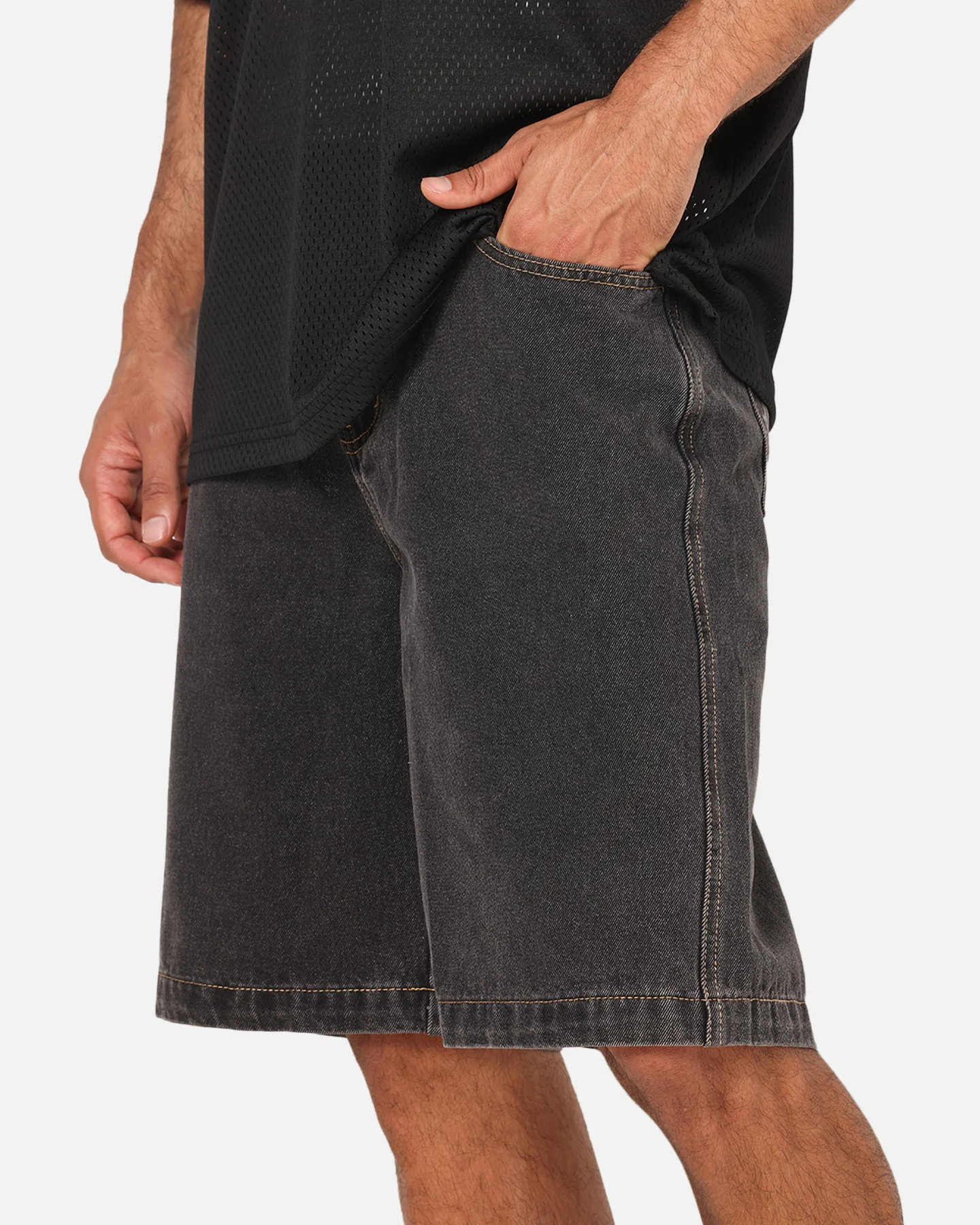 X-Large Bubble Bull Denim 91 Shorts Washed Black - Image 4