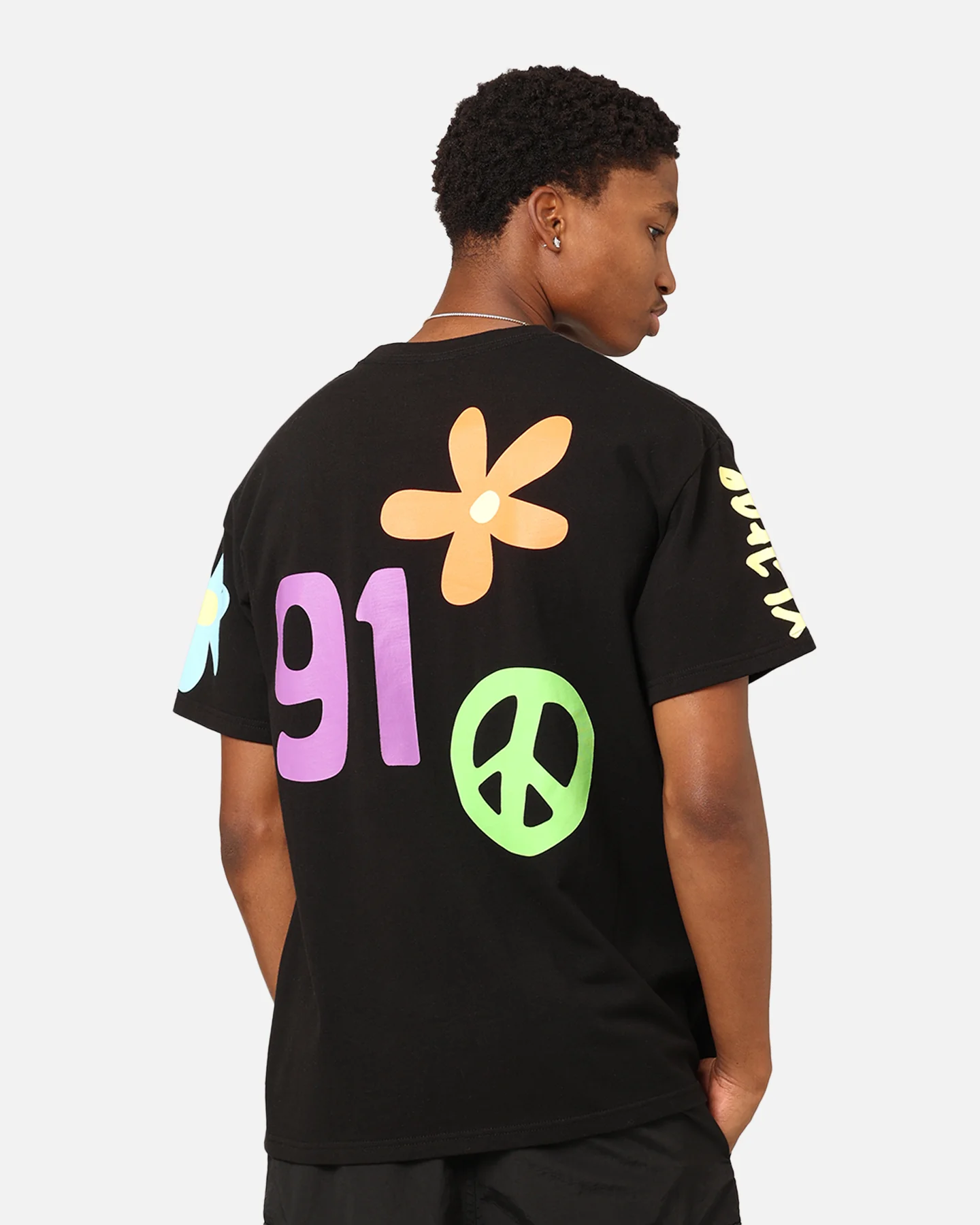 X-Large Flower And Peace T-Shirt Black - Image 2