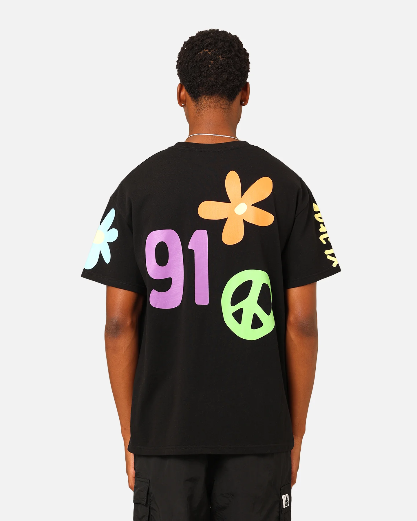 X-Large Flower And Peace T-Shirt Black - Image 5