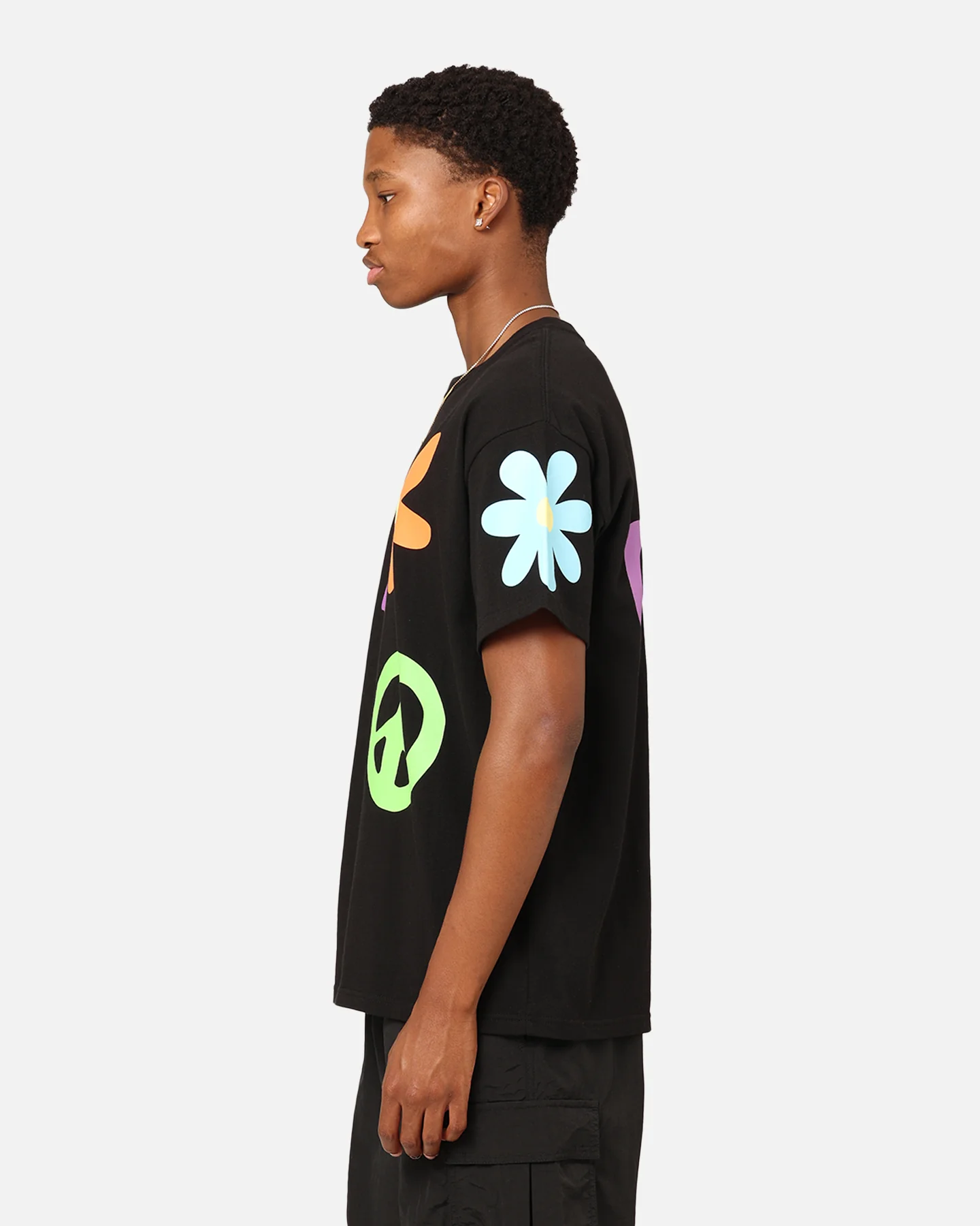 X-Large Flower And Peace T-Shirt Black - Image 7