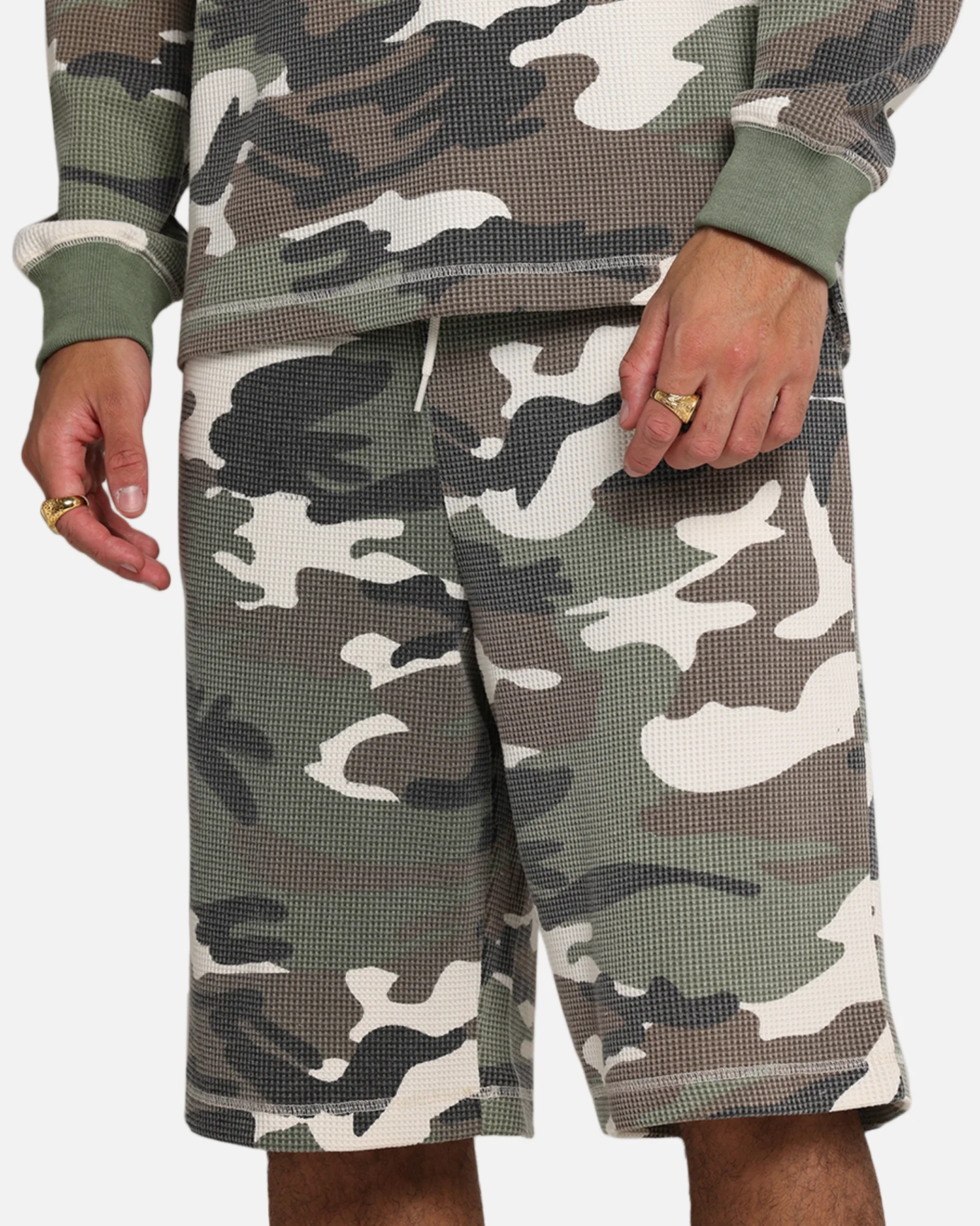 XXIII Printed Thermal Shorts Camo - Image 3